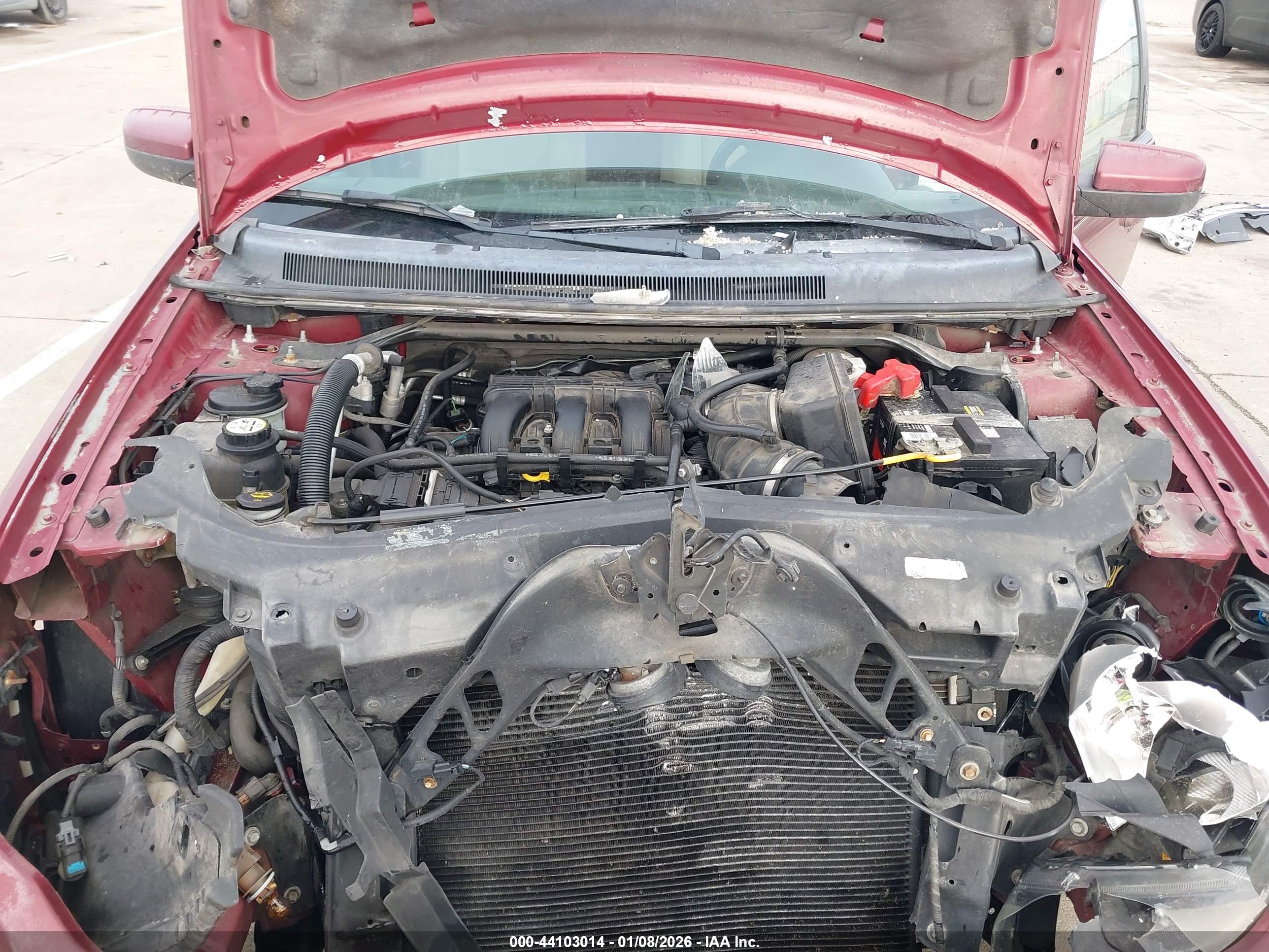 FORD TAURUS image 10