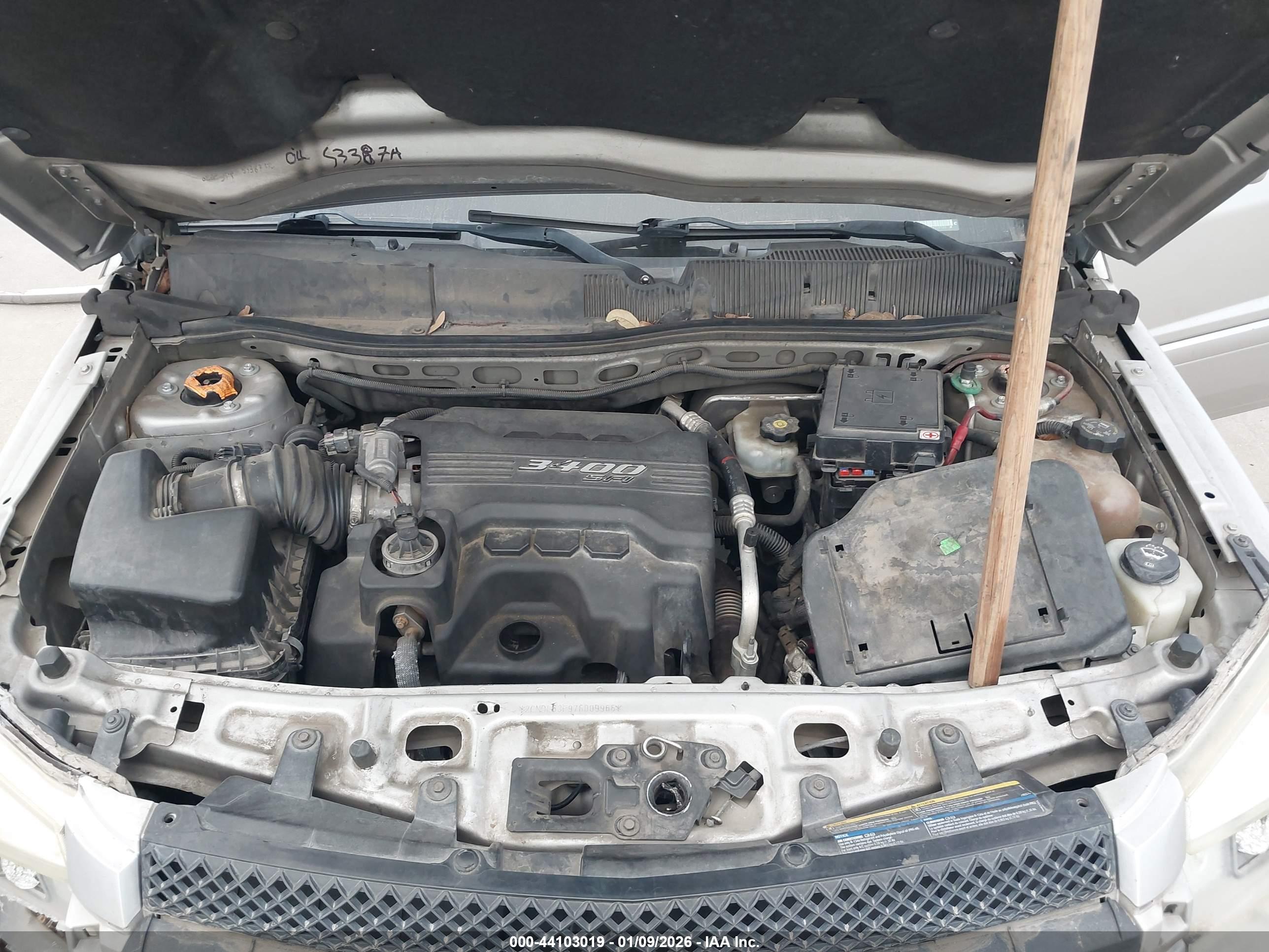 CHEVROLET EQUINOX image 10