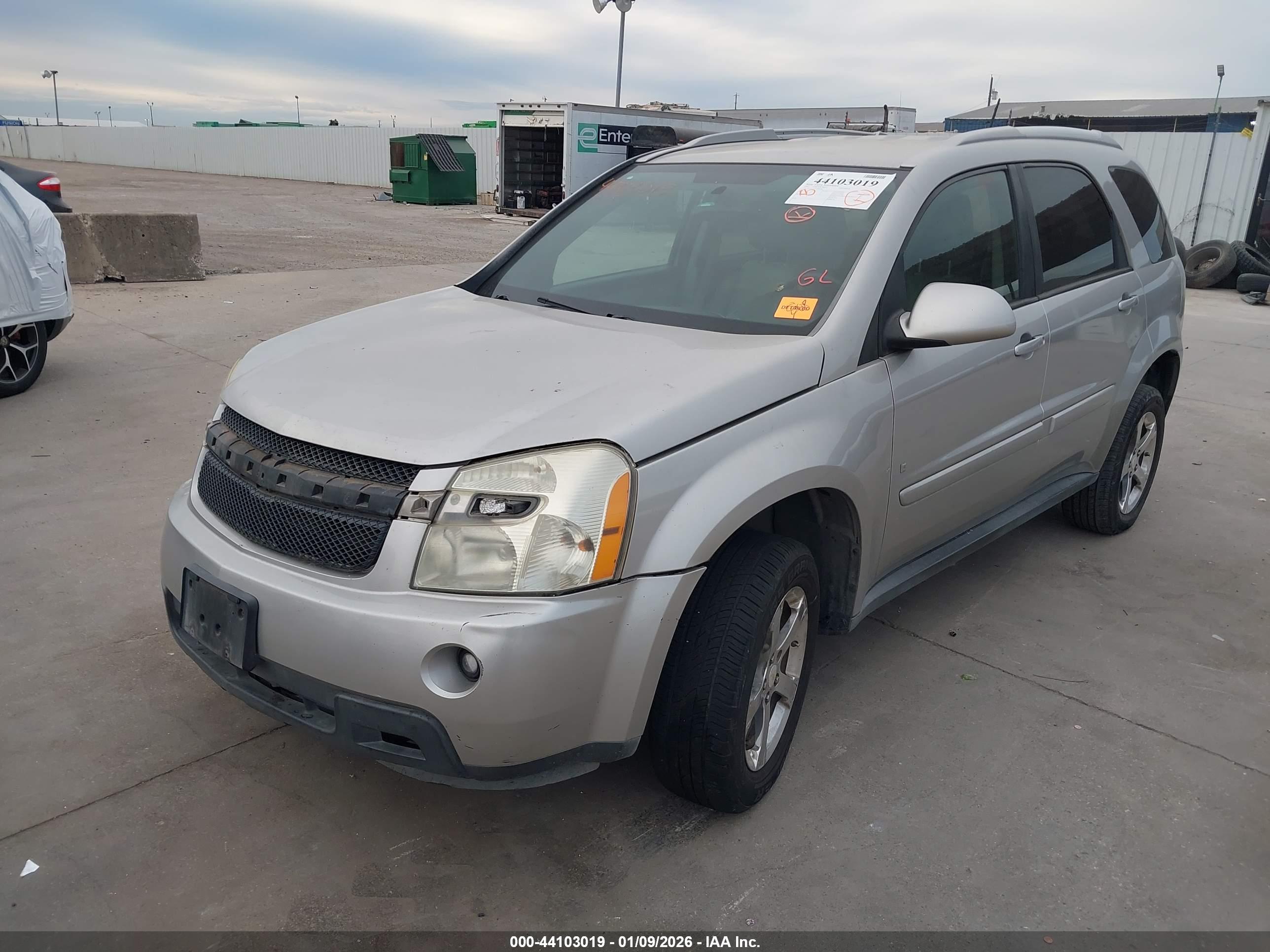 CHEVROLET EQUINOX image 2