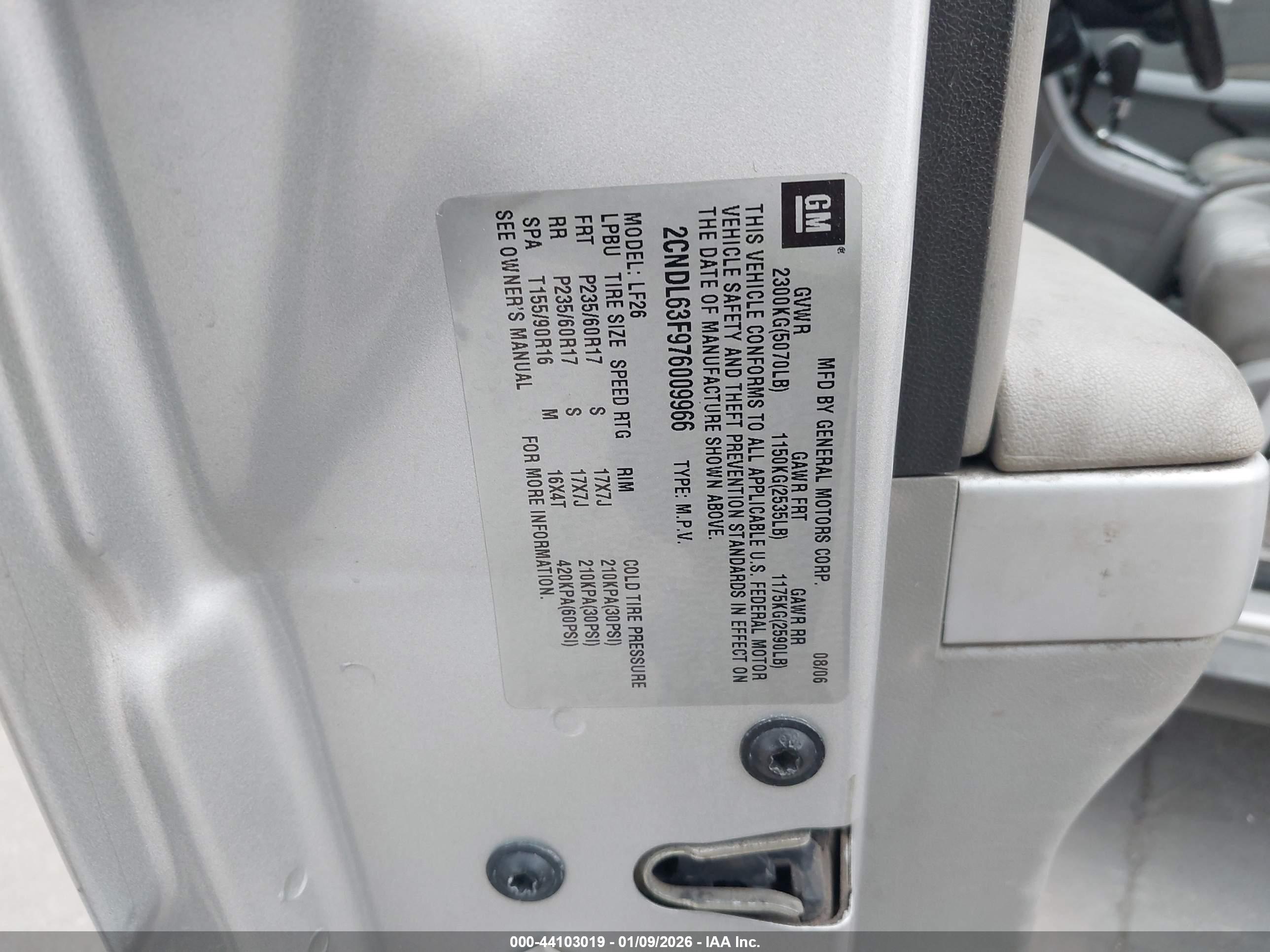 CHEVROLET EQUINOX image 9