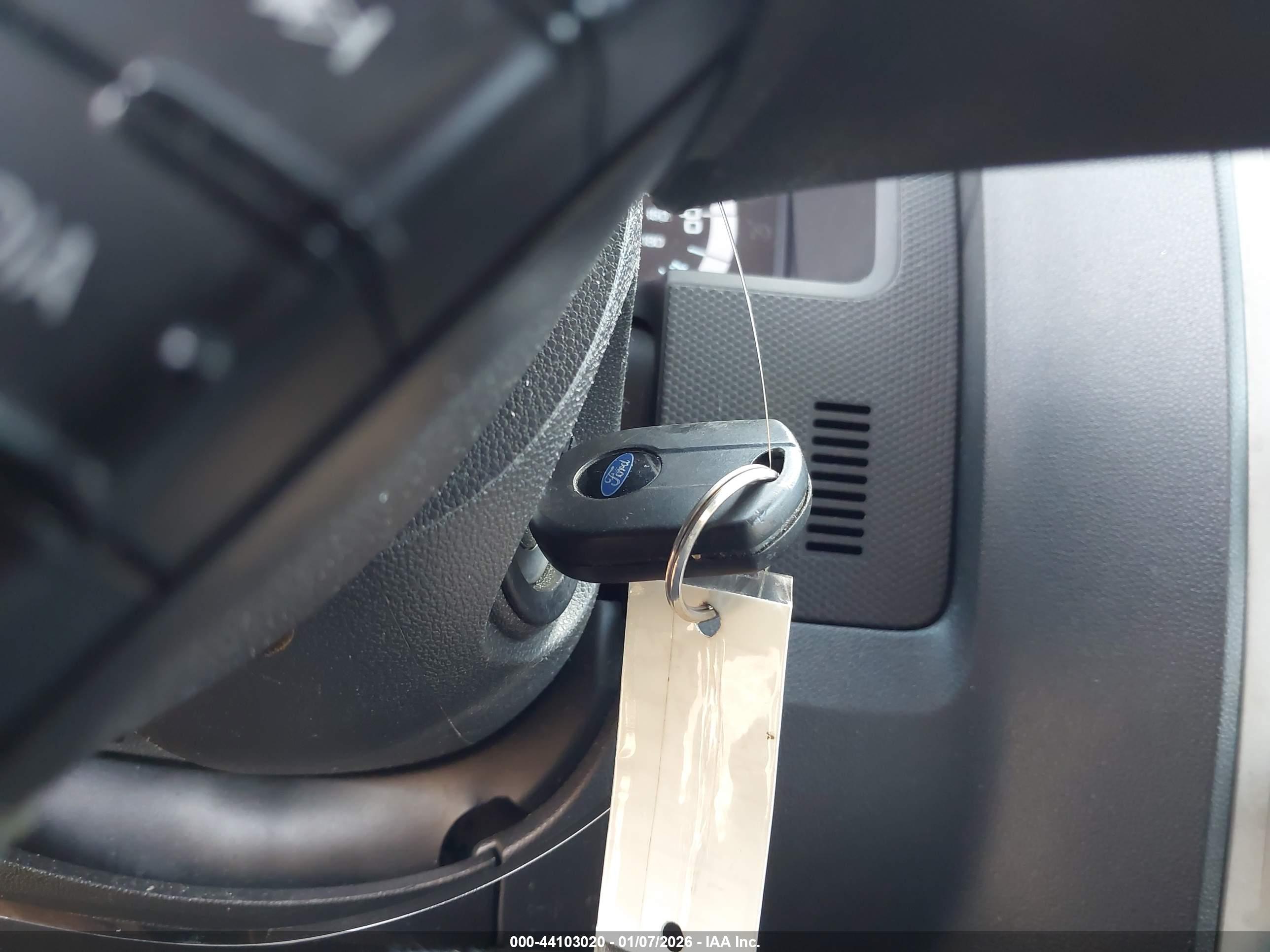 FORD ESCAPE image 11