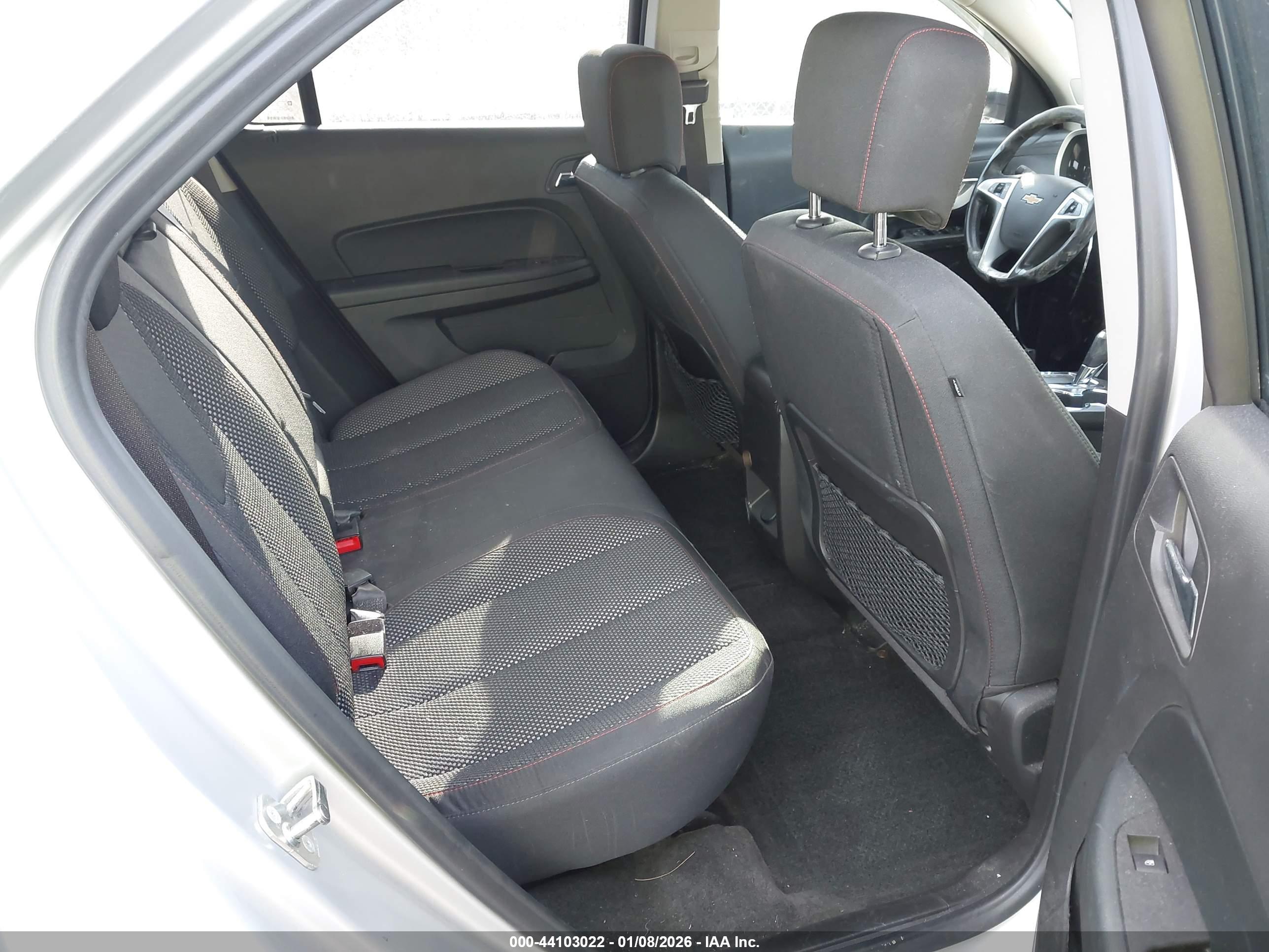 CHEVROLET EQUINOX image 8