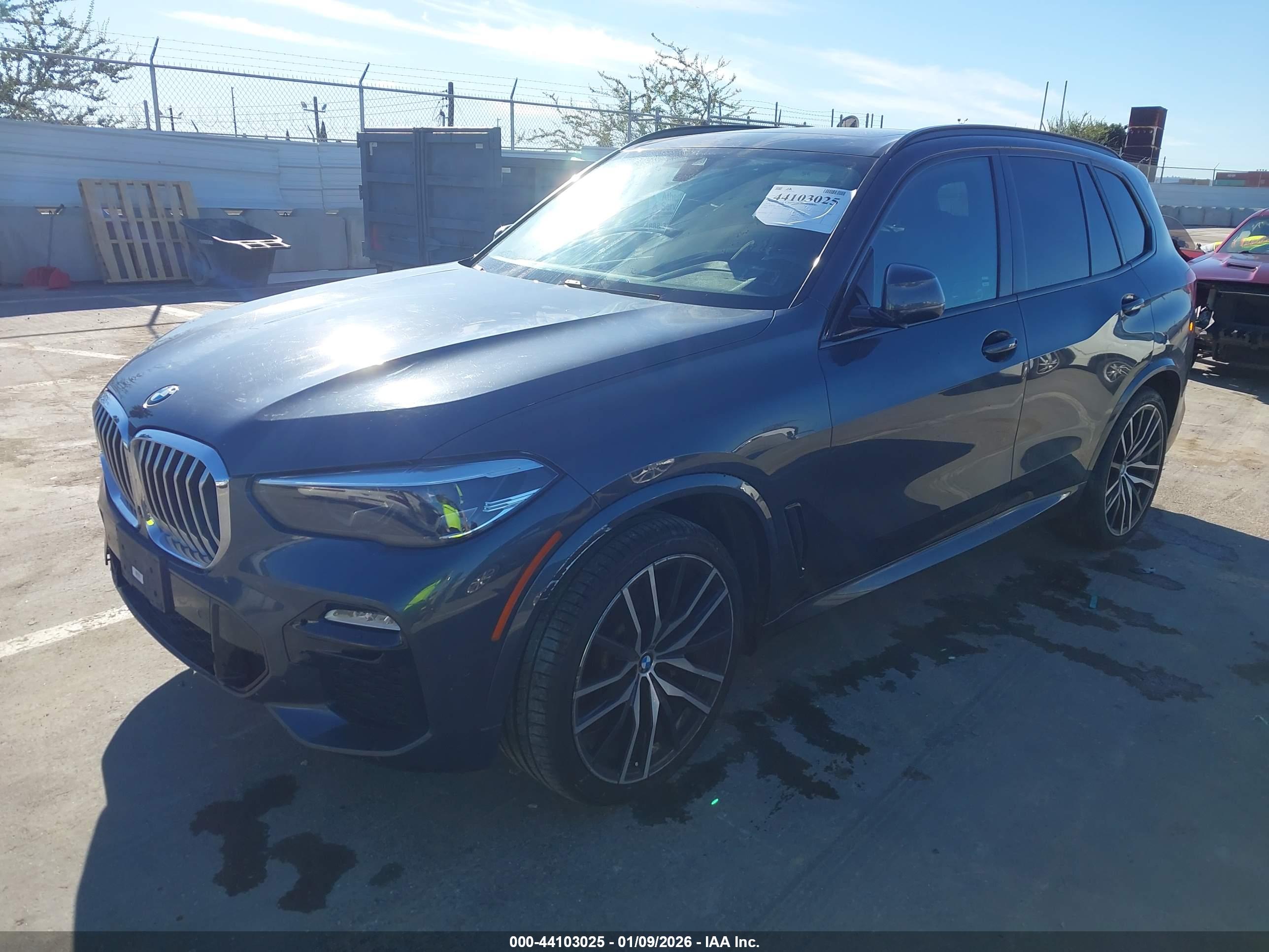 BMW X5 image 2