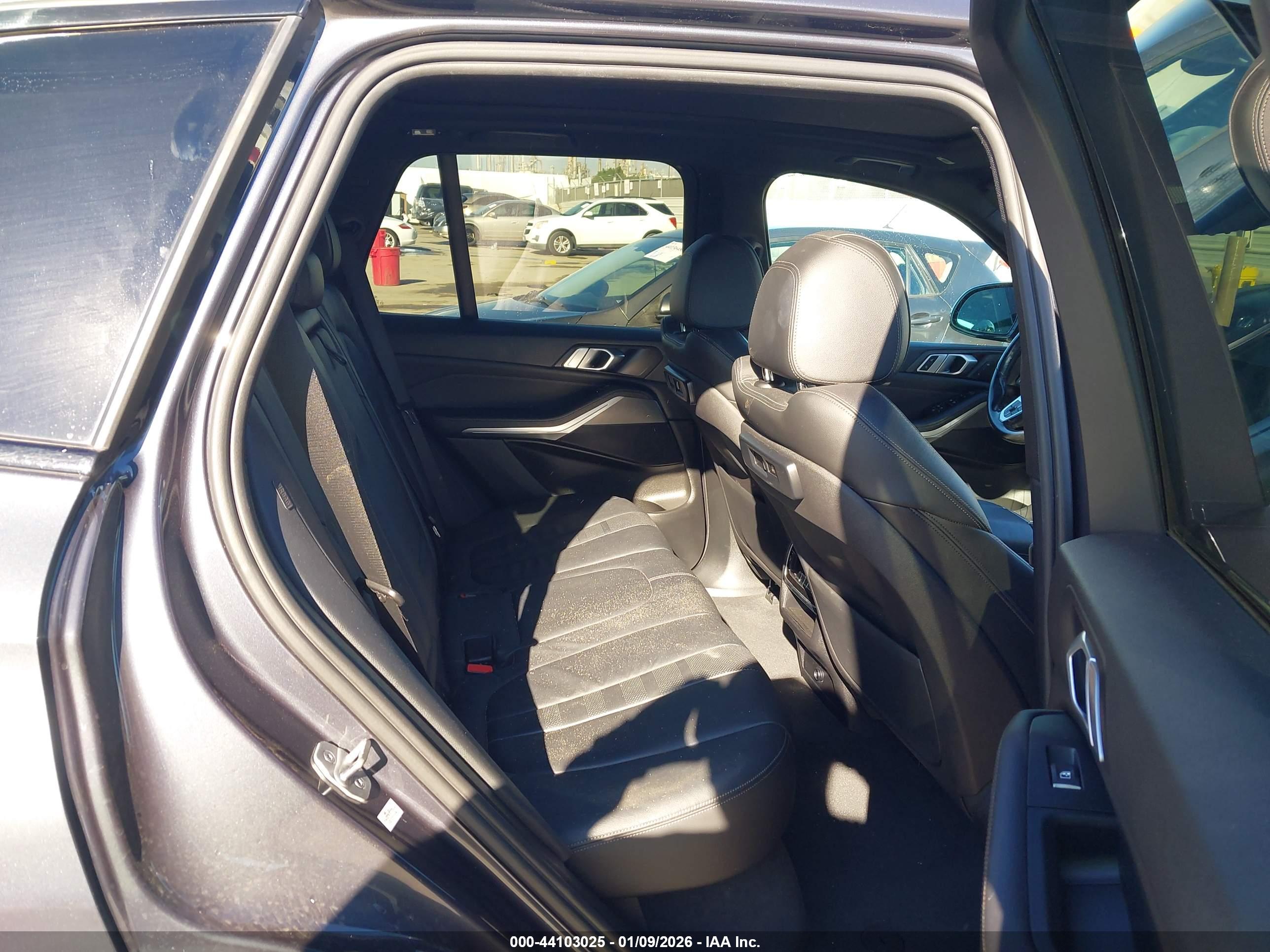 BMW X5 image 8