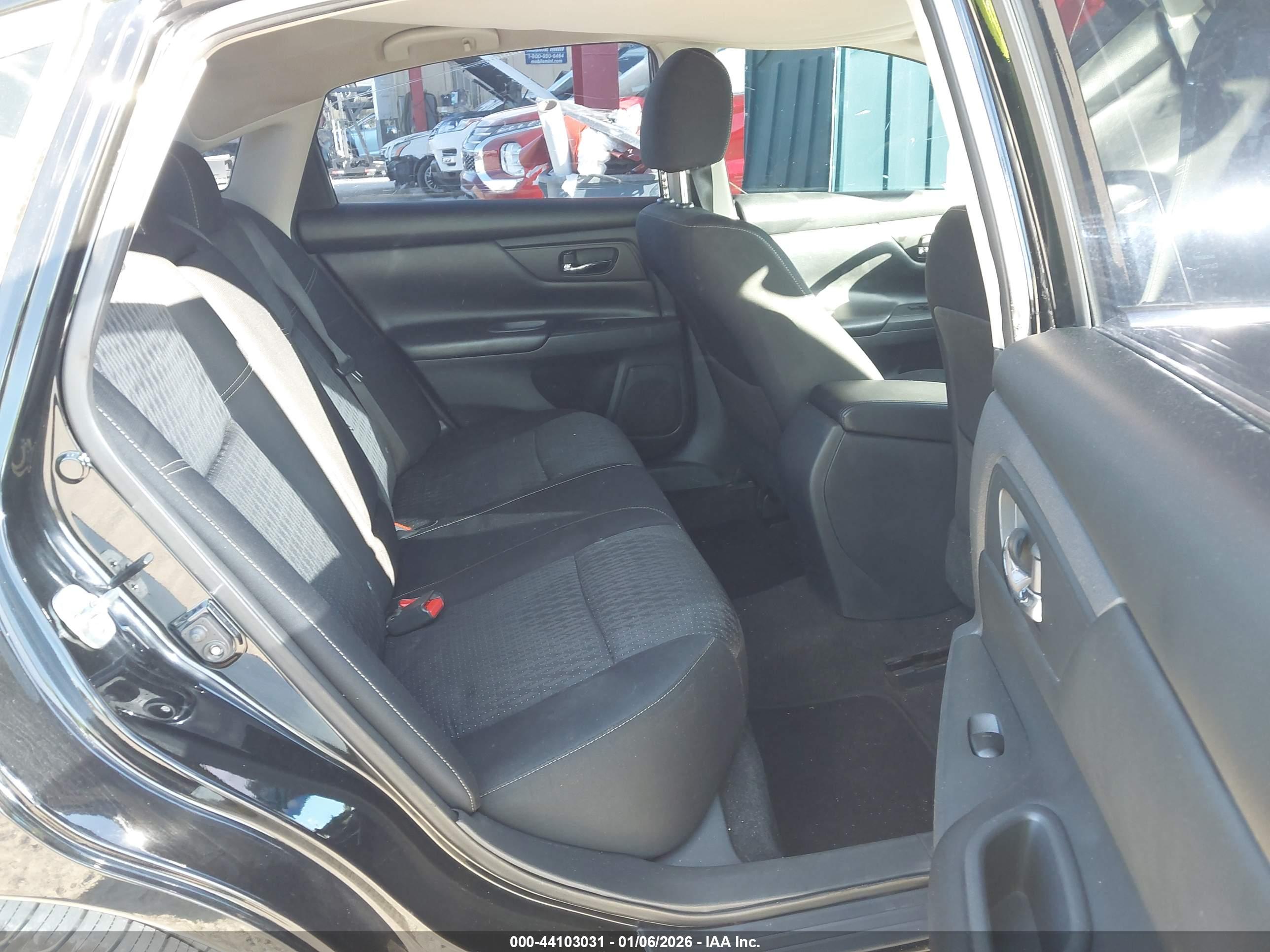 NISSAN ALTIMA image 8