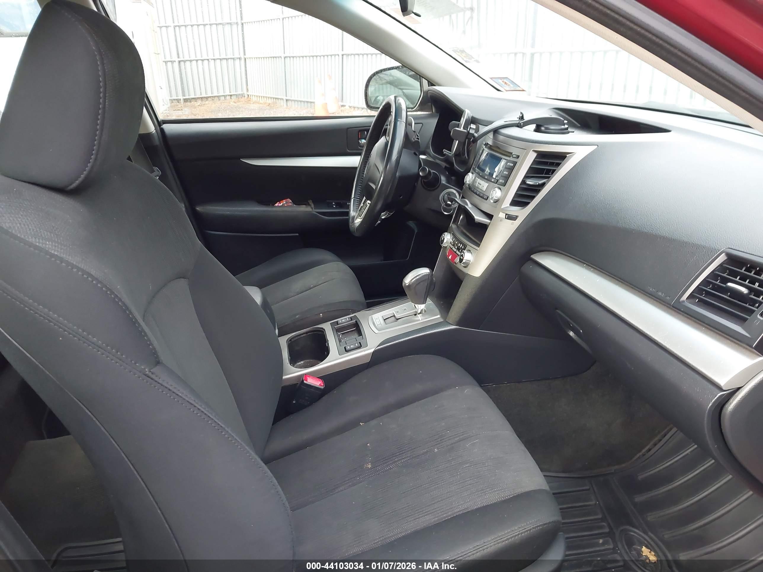 SUBARU LEGACY image 5