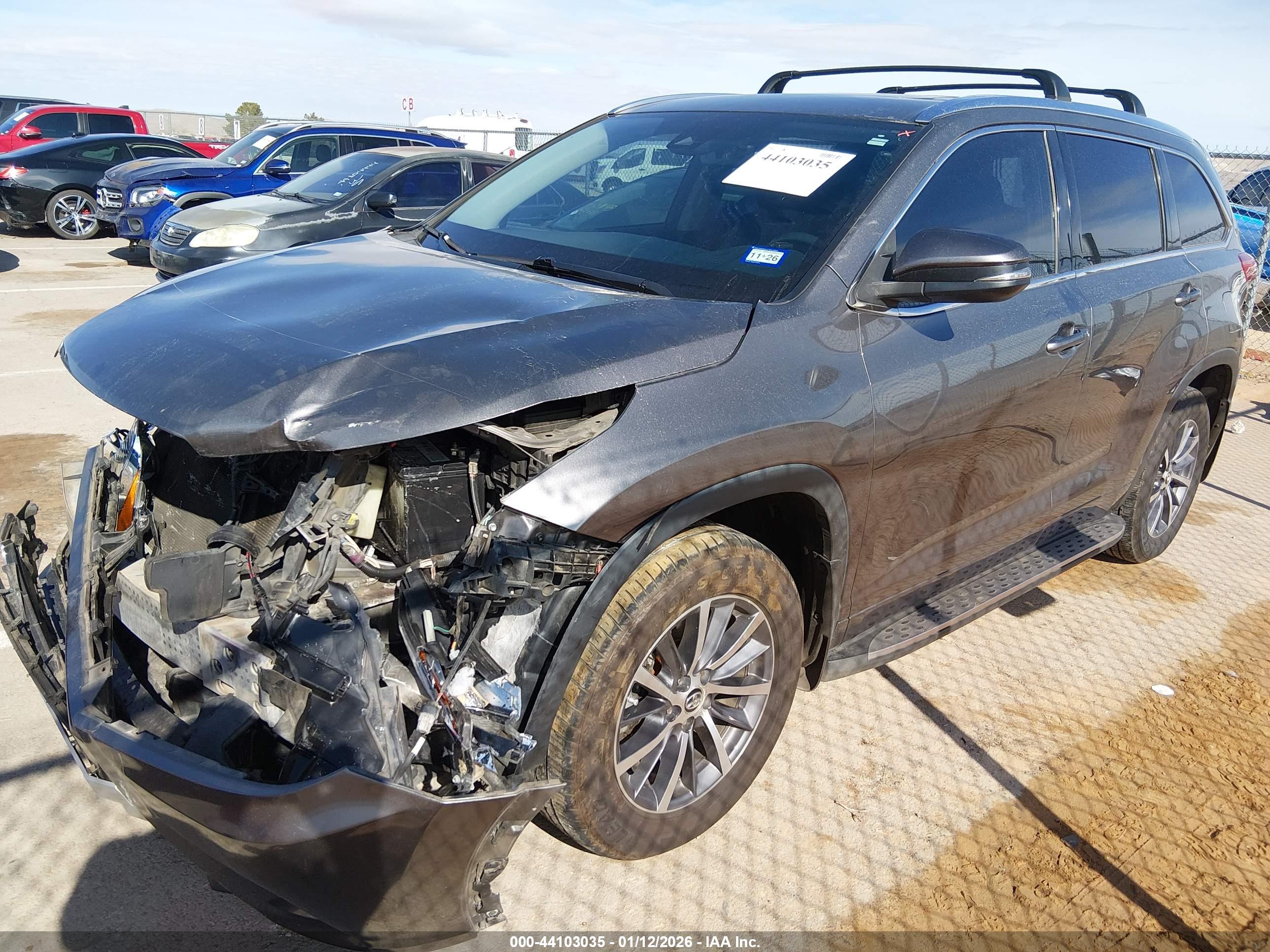 TOYOTA HIGHLANDER image 2