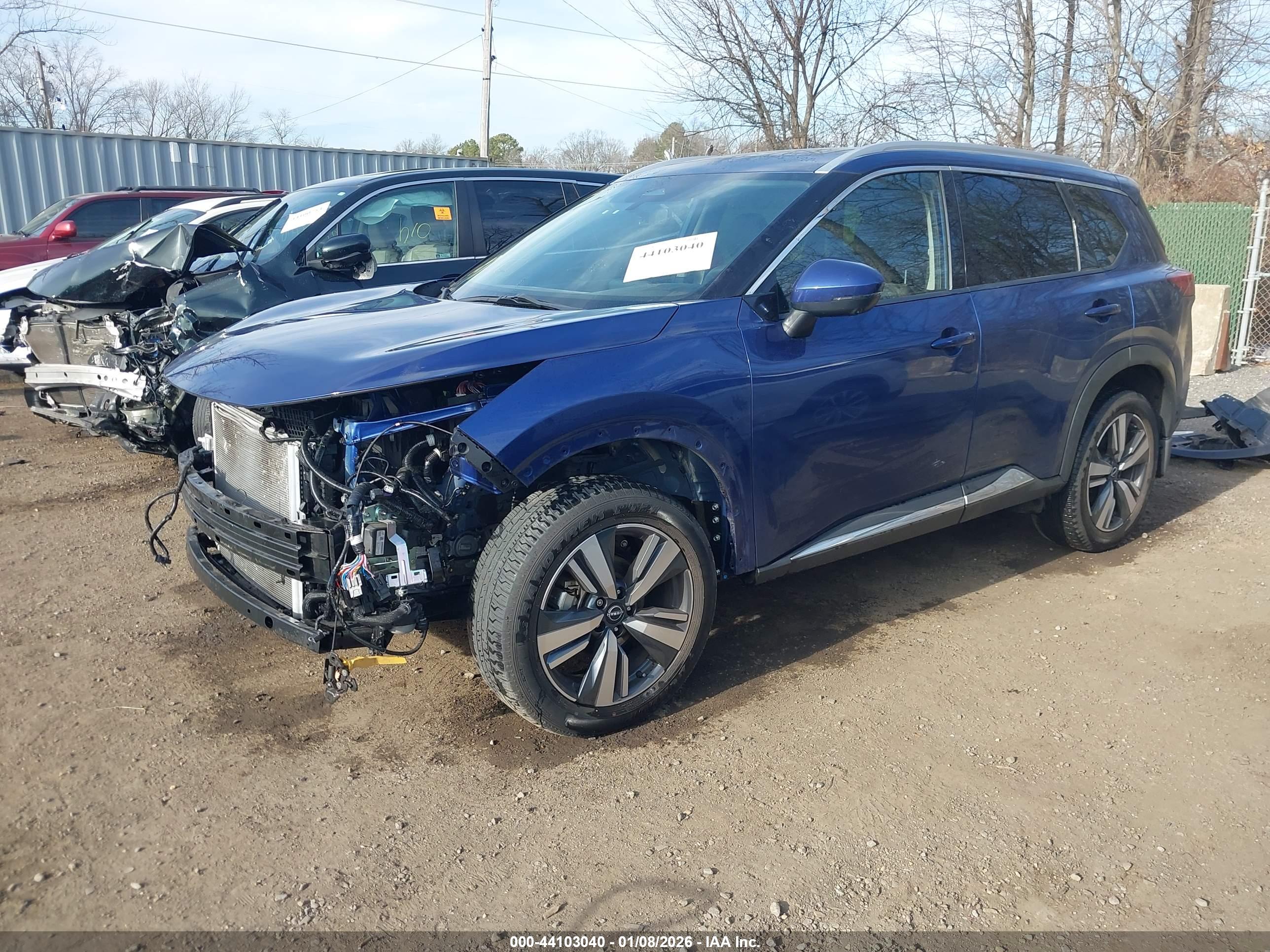 NISSAN ROGUE image 2