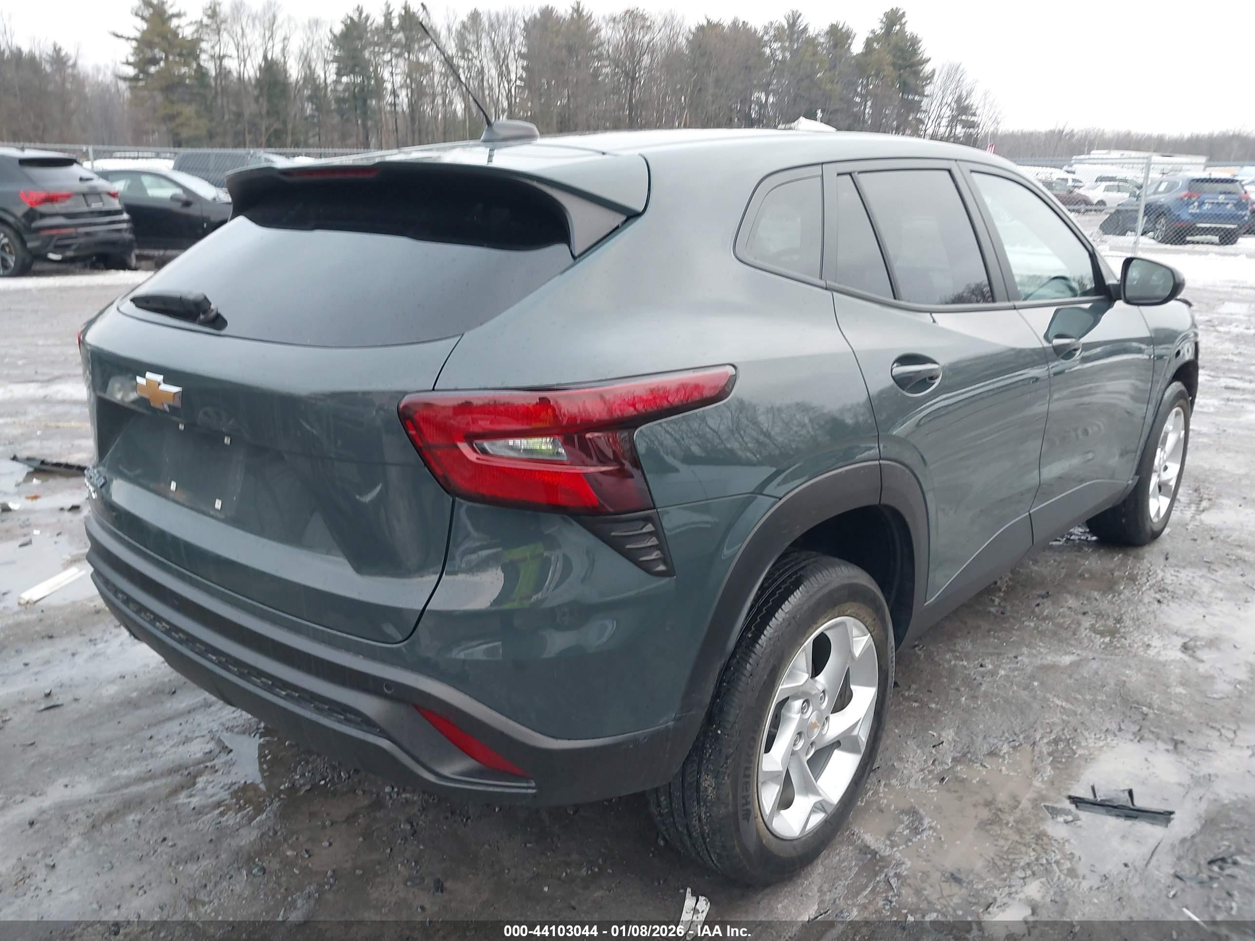 CHEVROLET TRAX image 4