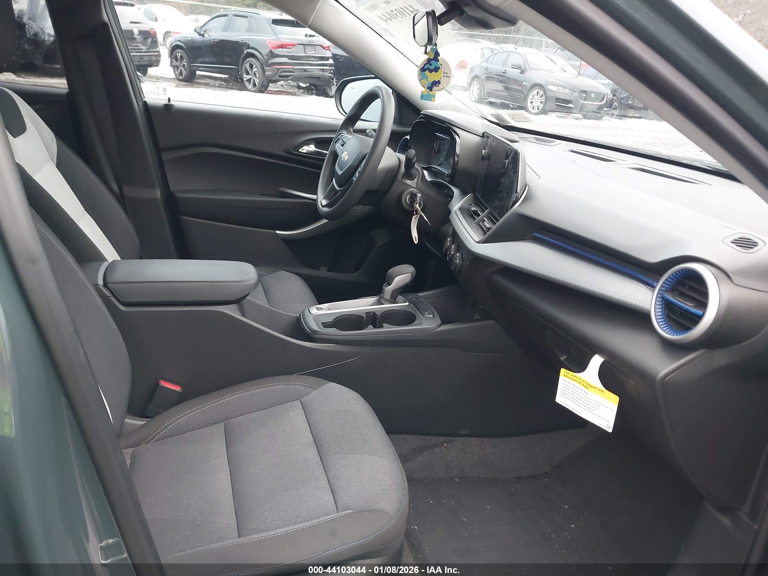 CHEVROLET TRAX image 5
