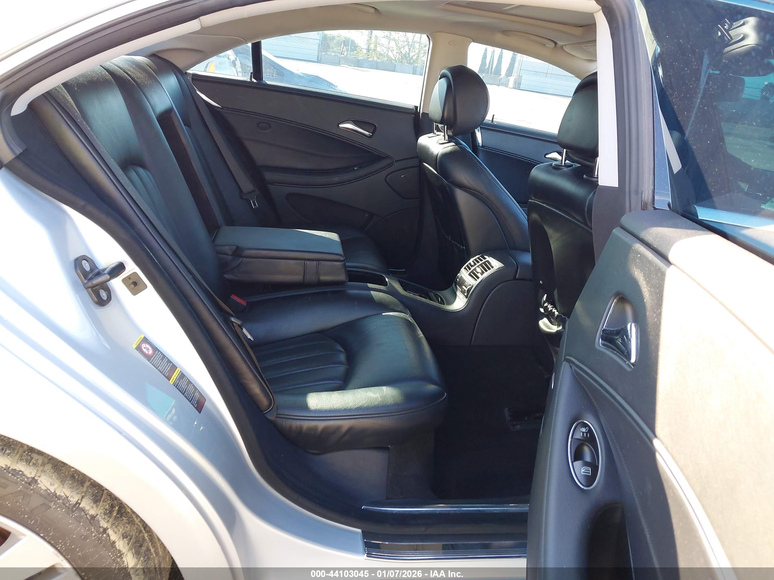 MERCEDES-BENZ CLS image 8