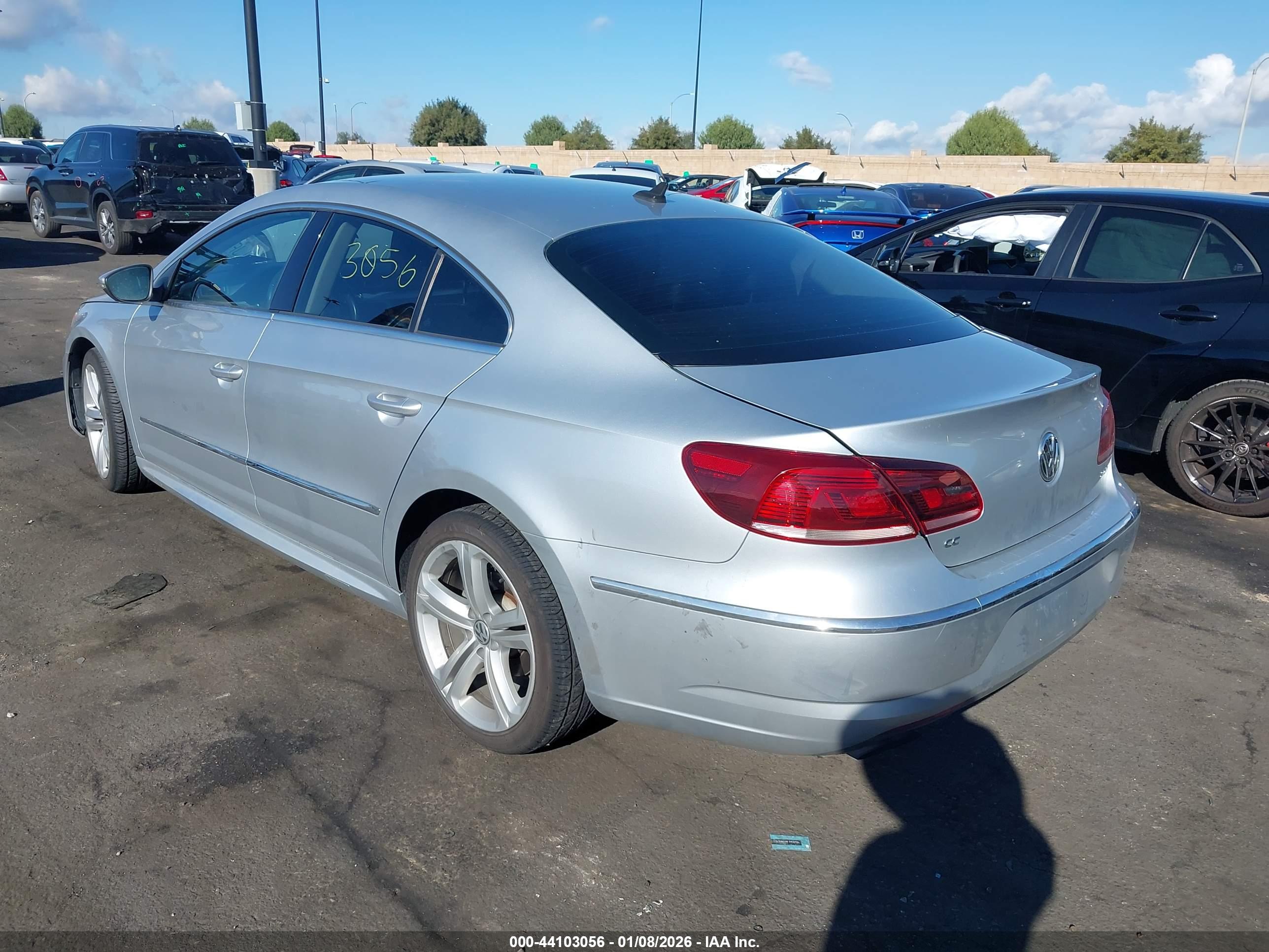 VOLKSWAGEN CC image 3