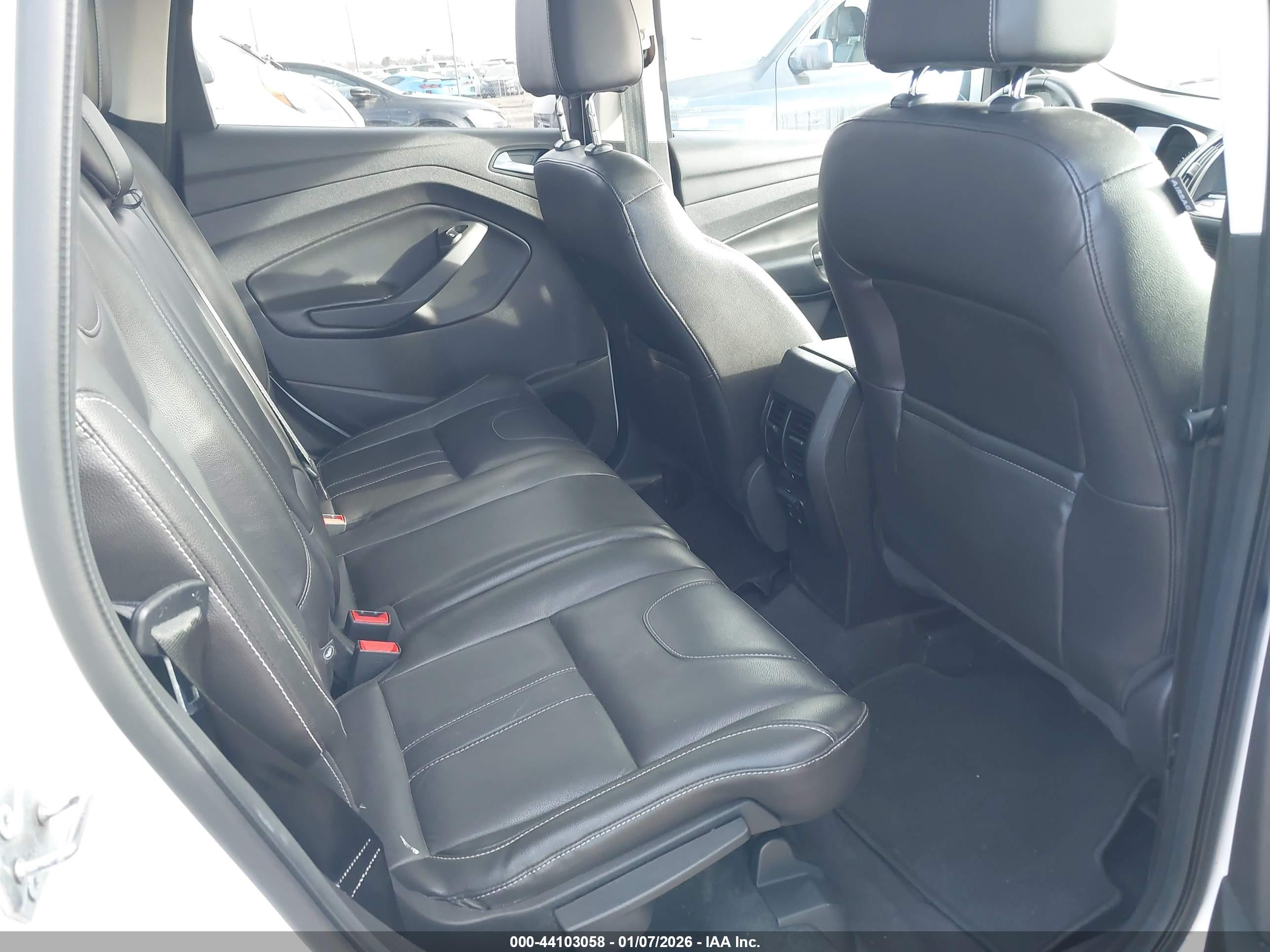 FORD ESCAPE image 8