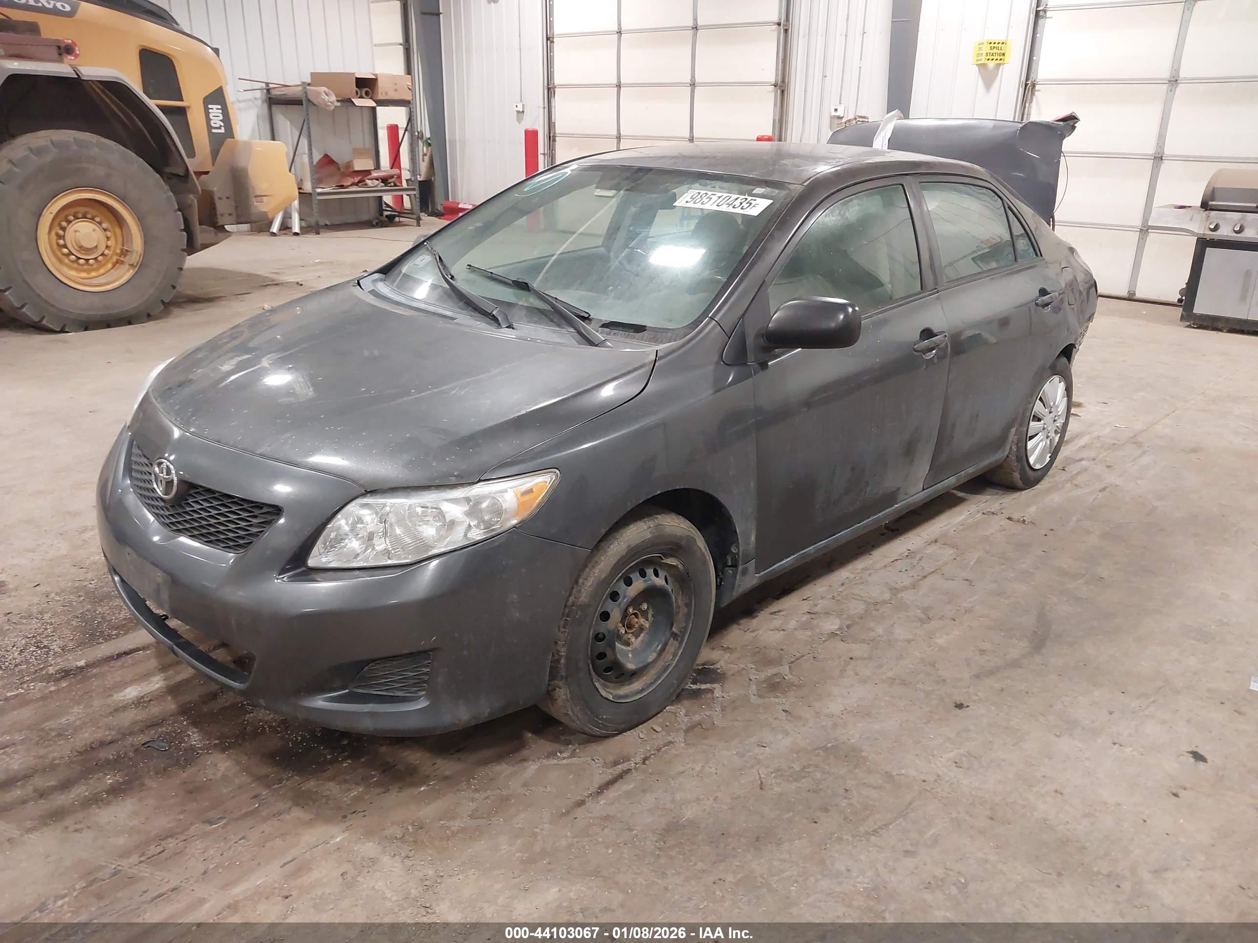 TOYOTA COROLLA image 2