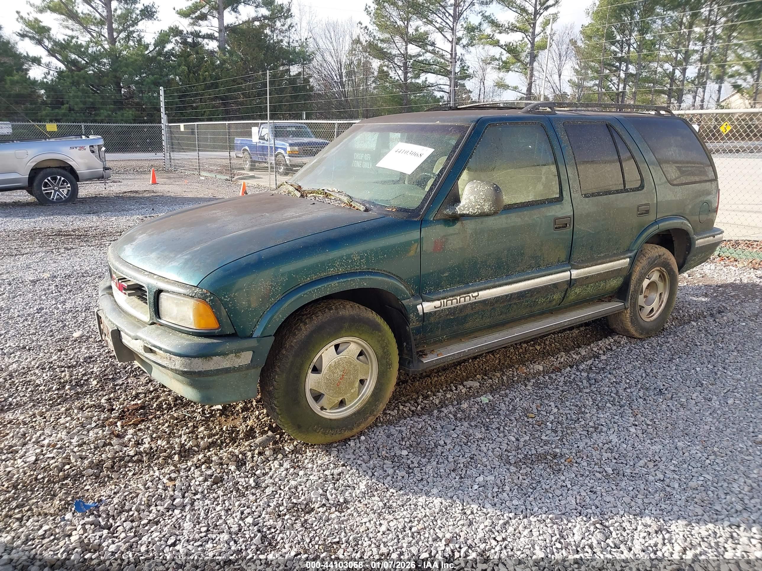 GMC JIMMY image 2
