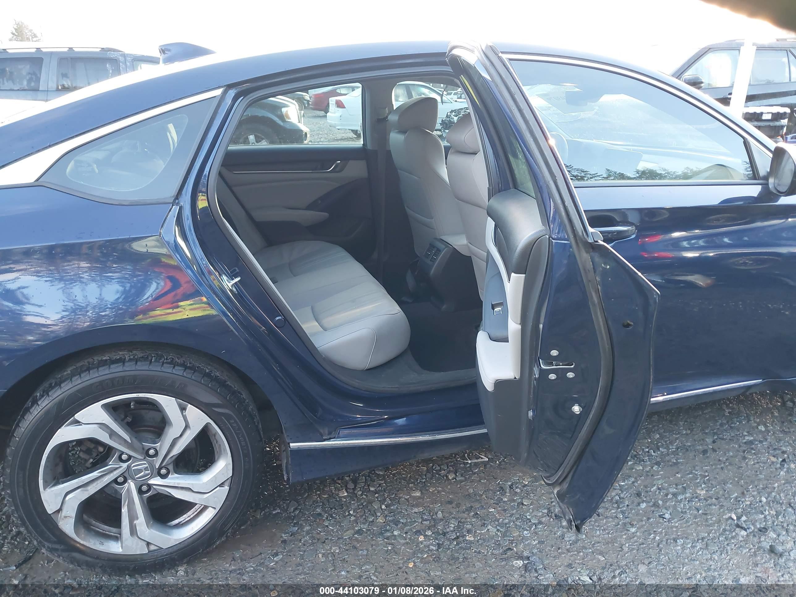 HONDA ACCORD image 8