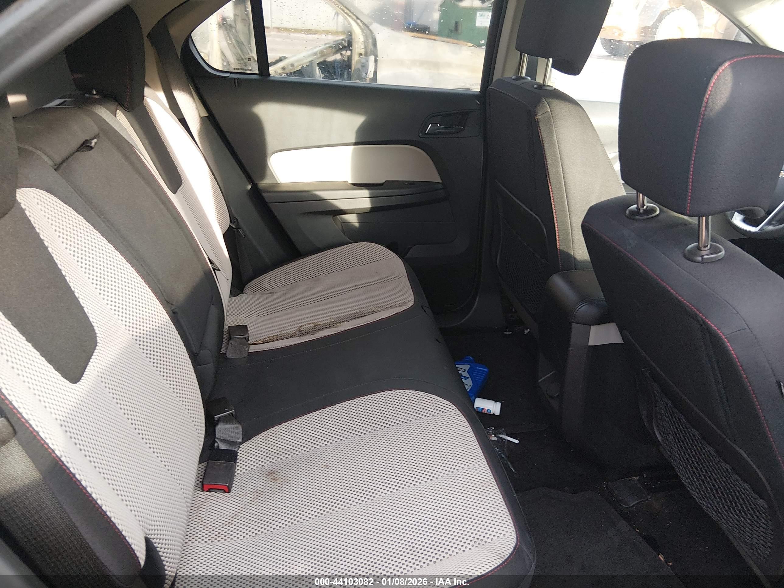 CHEVROLET EQUINOX image 8