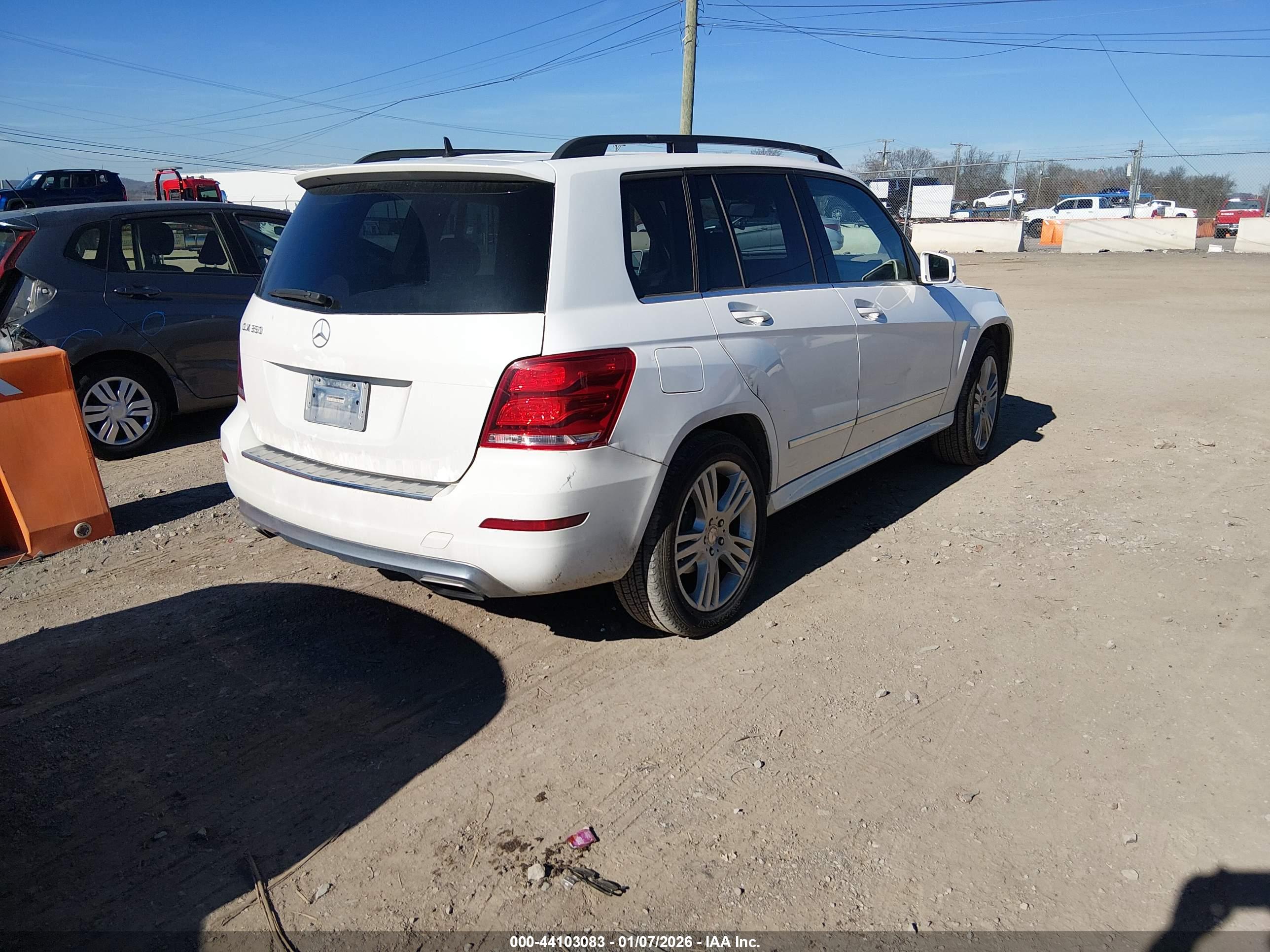 MERCEDES-BENZ GLK image 4