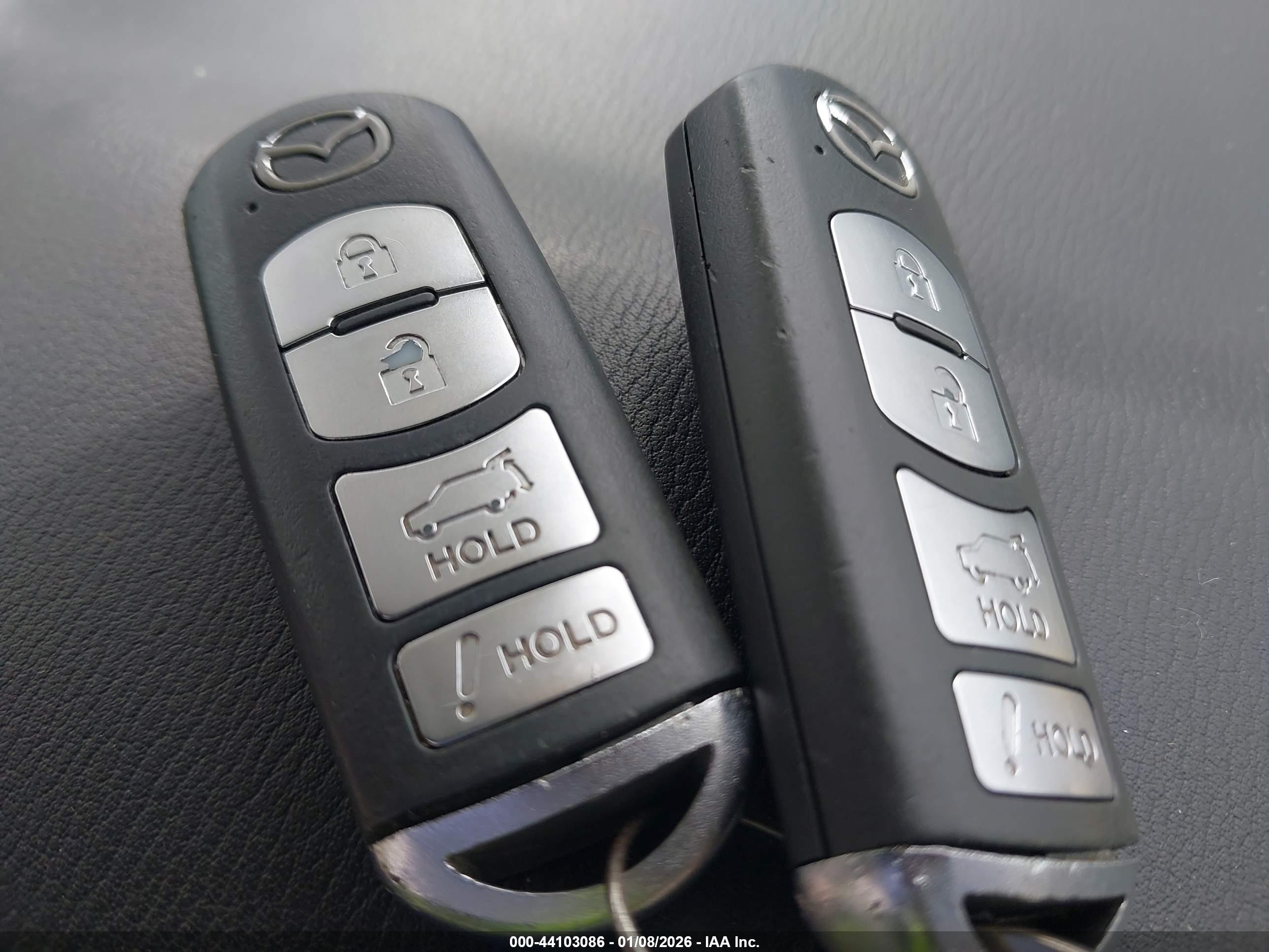 MAZDA CX-9 image 11