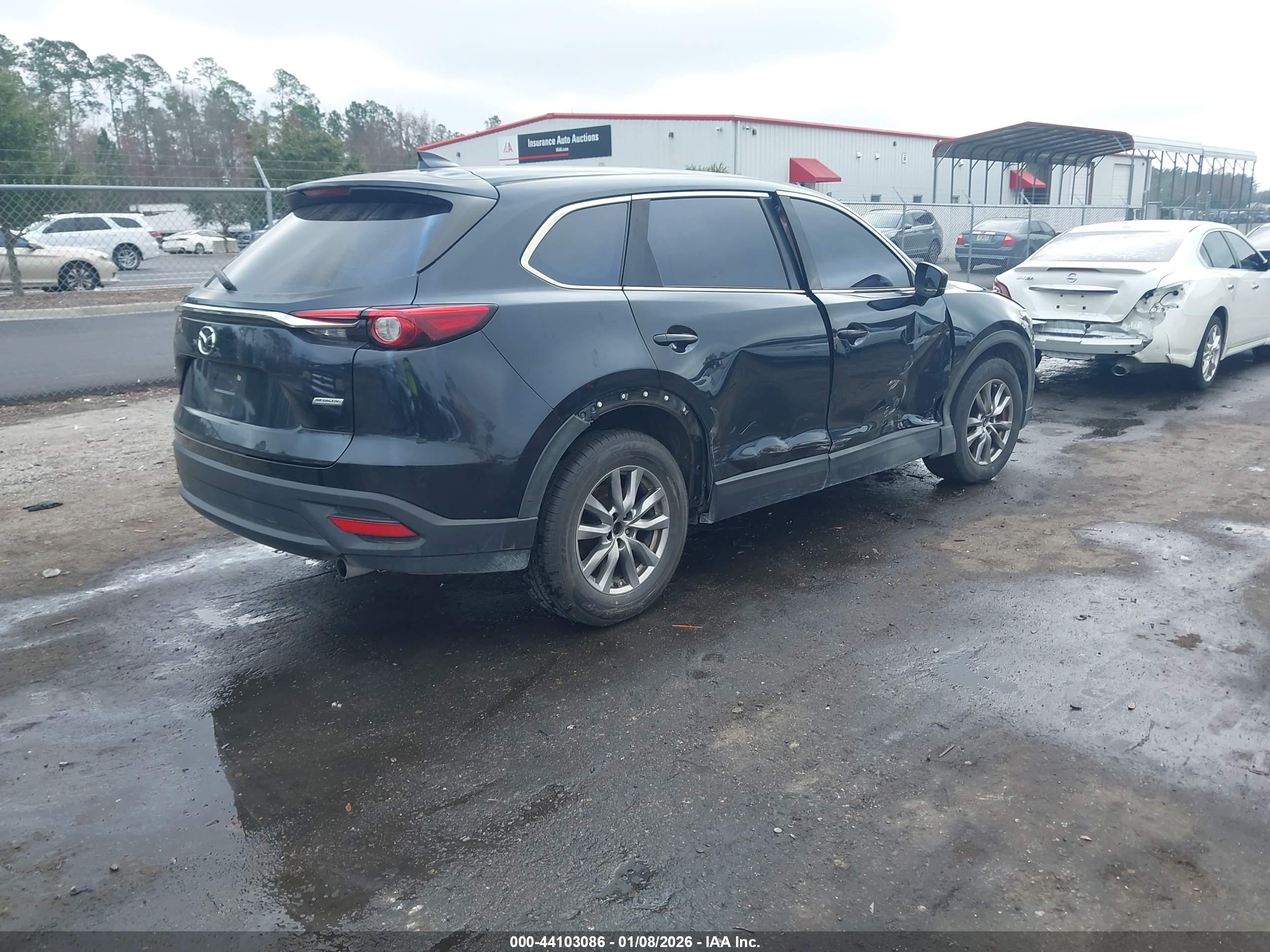 MAZDA CX-9 image 4