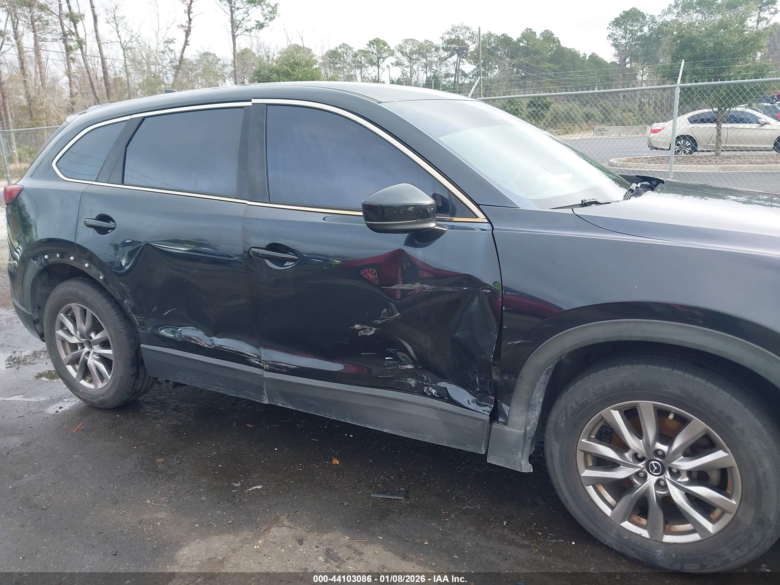 MAZDA CX-9 image 6