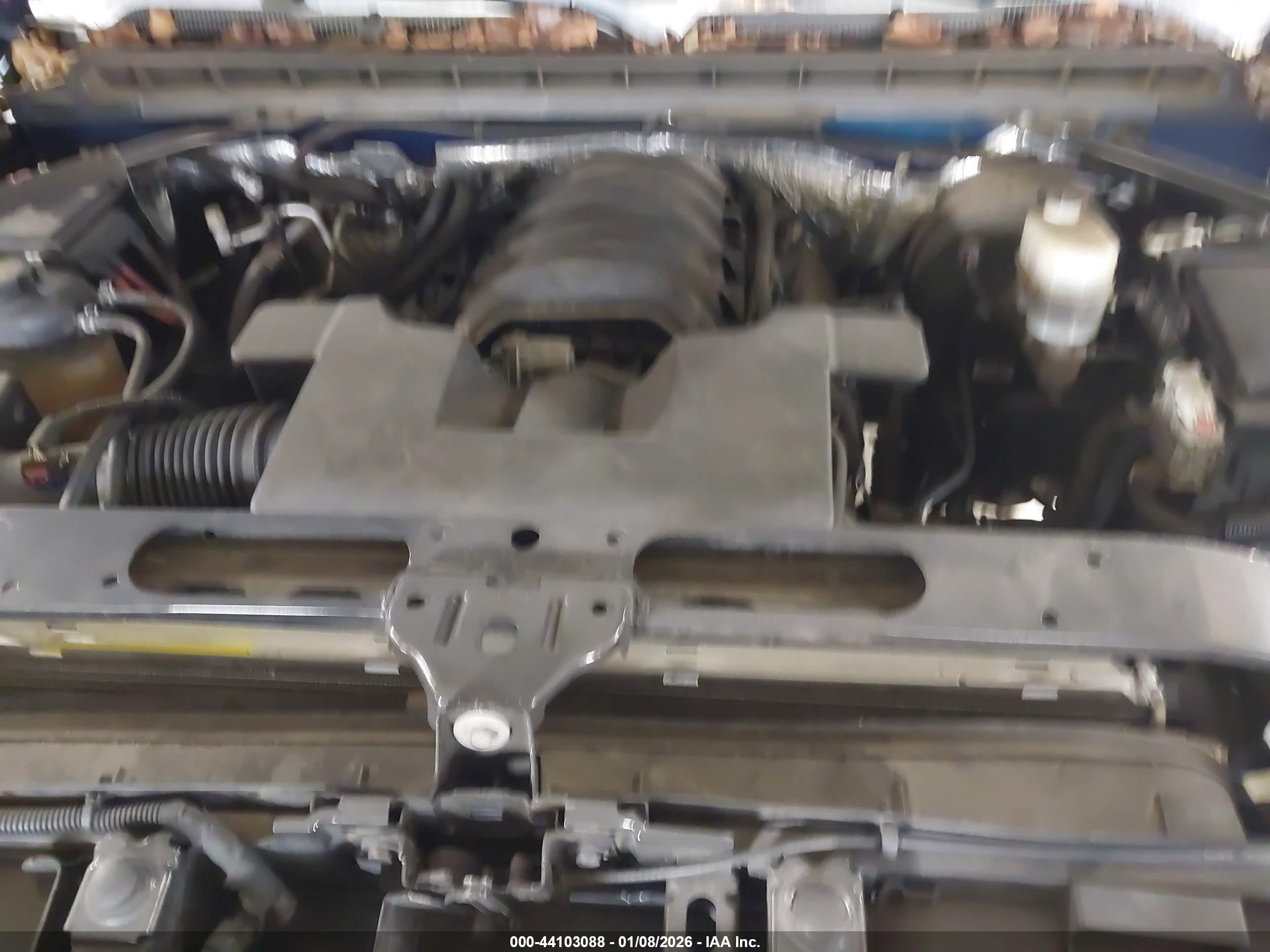 CHEVROLET SILVERADO image 10
