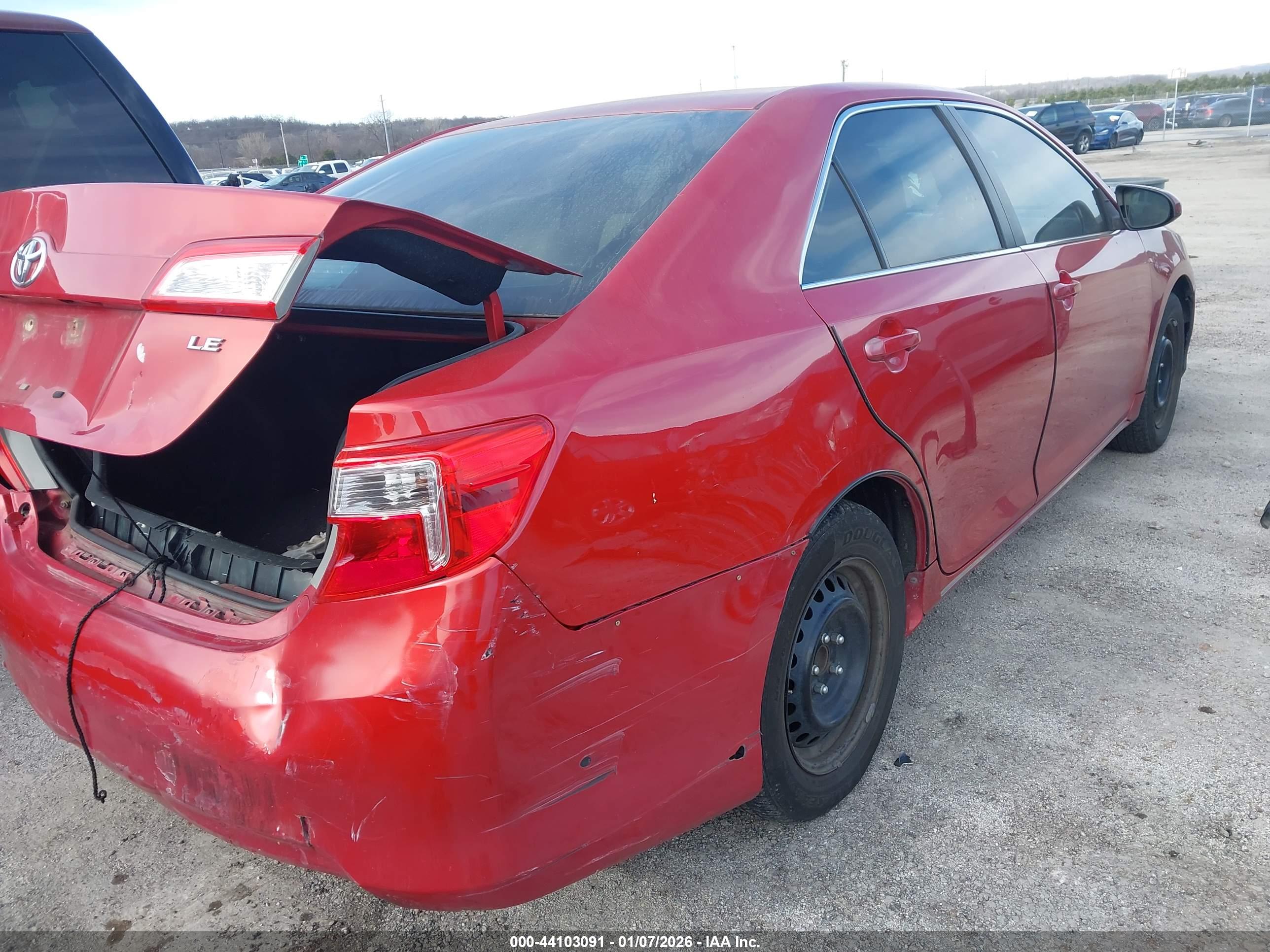 TOYOTA CAMRY image 4