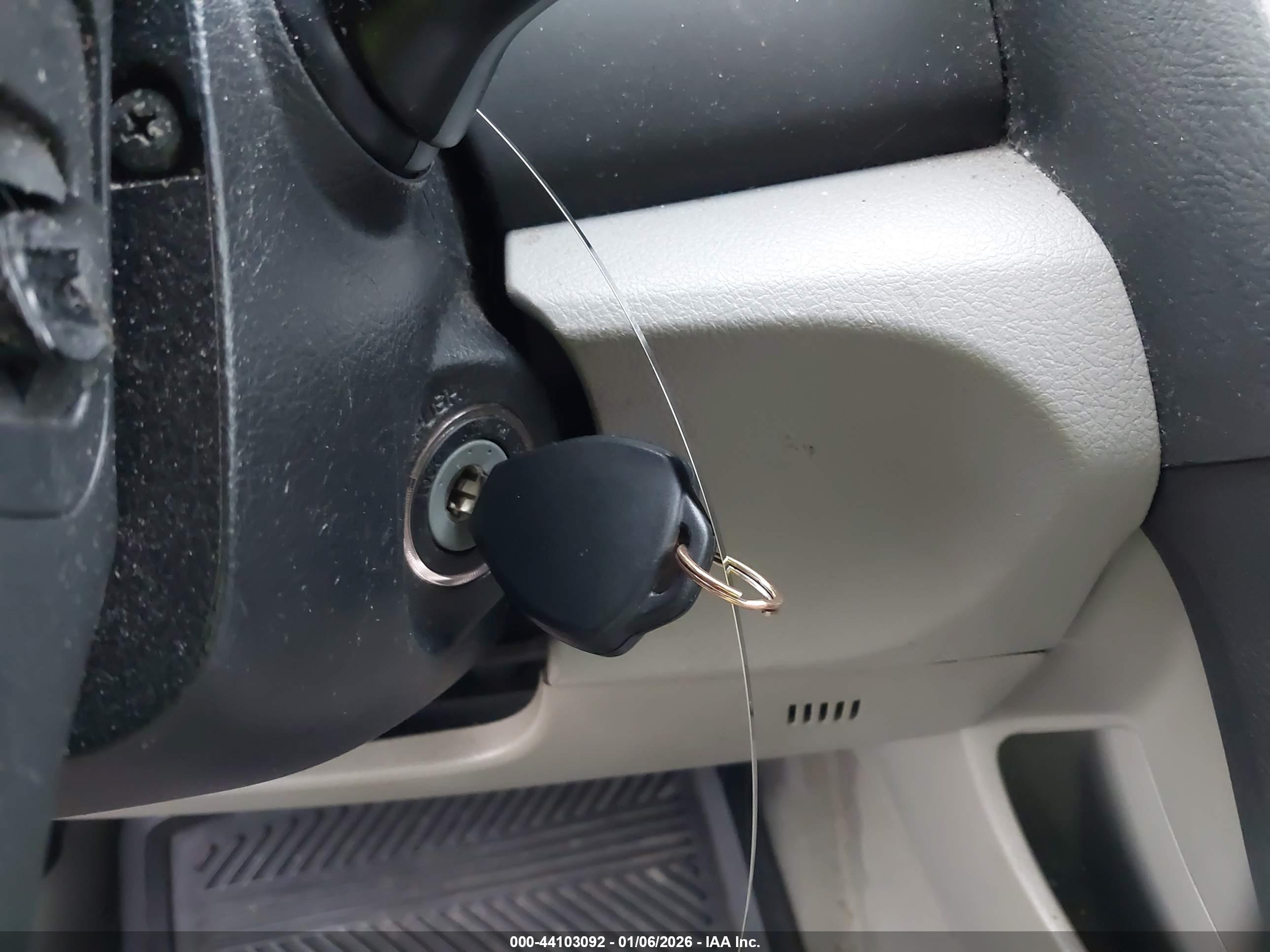 TOYOTA CAMRY image 11
