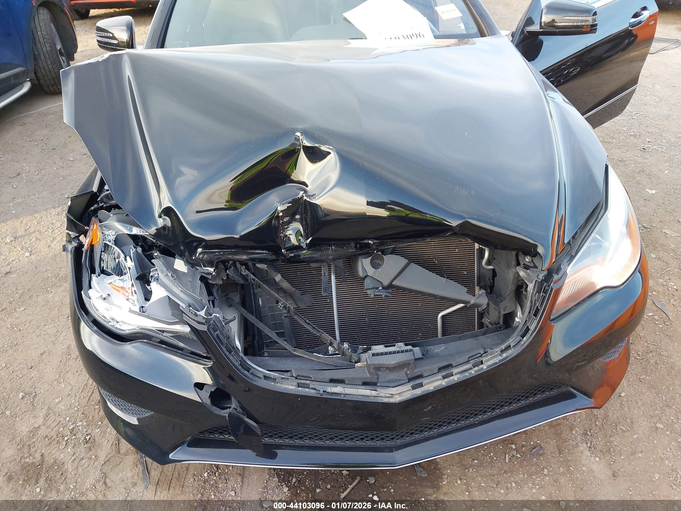 MERCEDES-BENZ E image 6