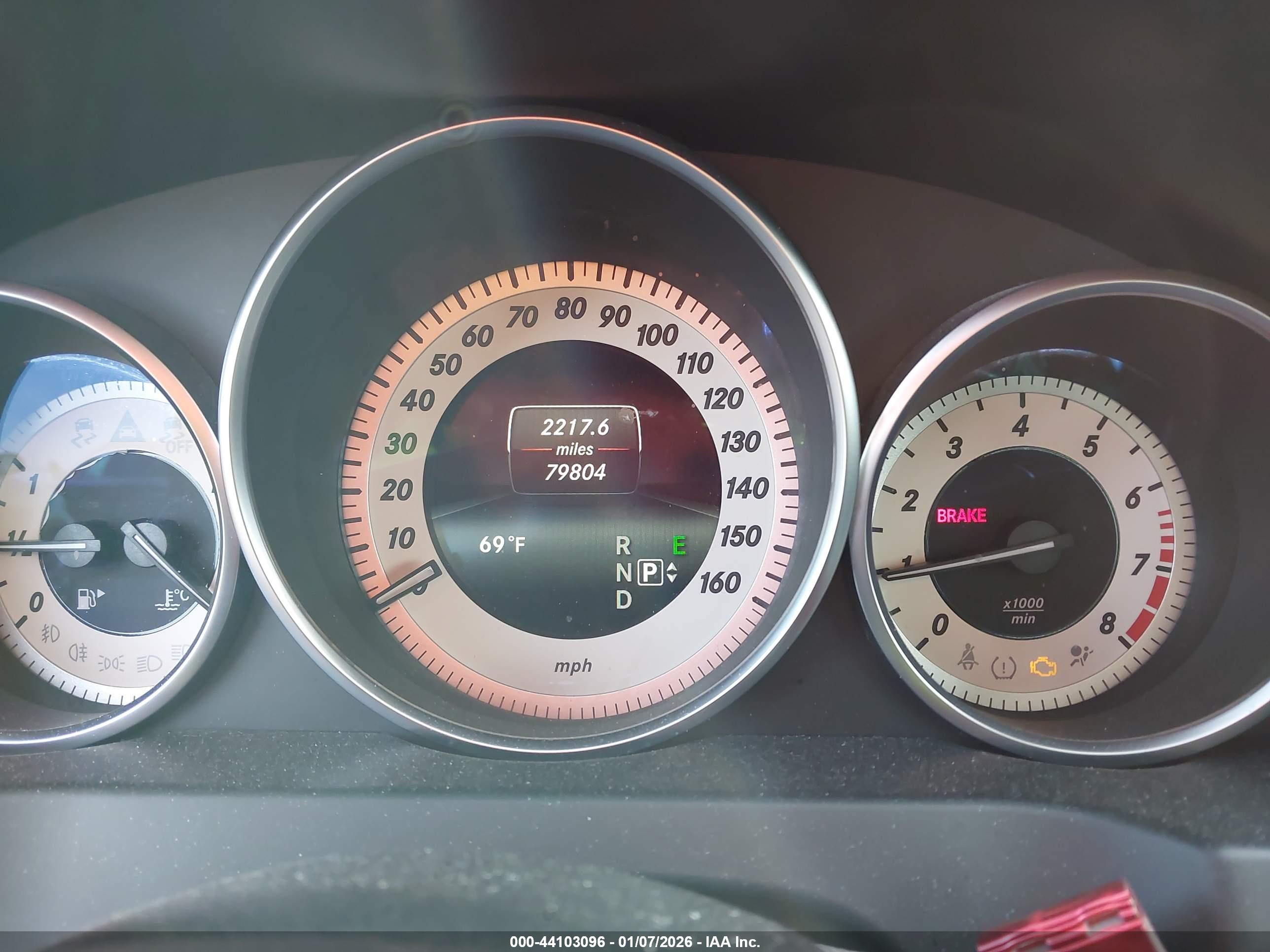 MERCEDES-BENZ E image 7