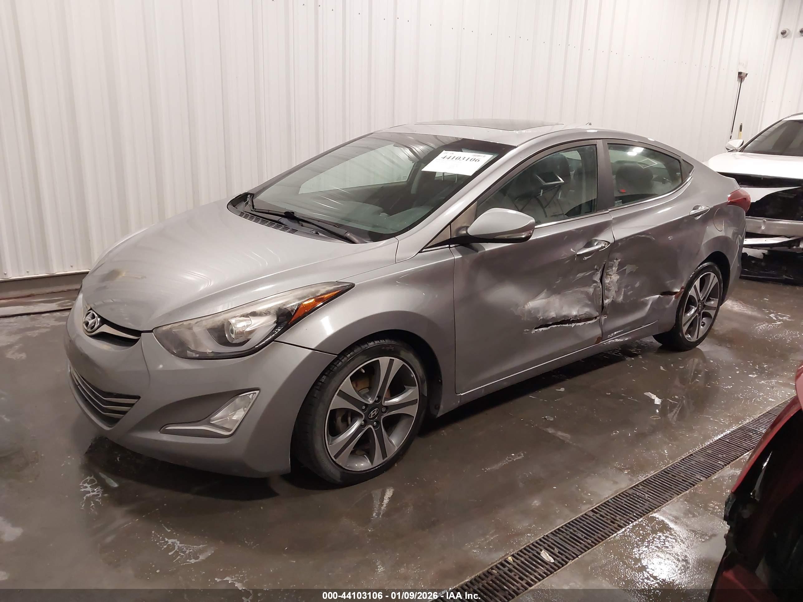 HYUNDAI ELANTRA image 2