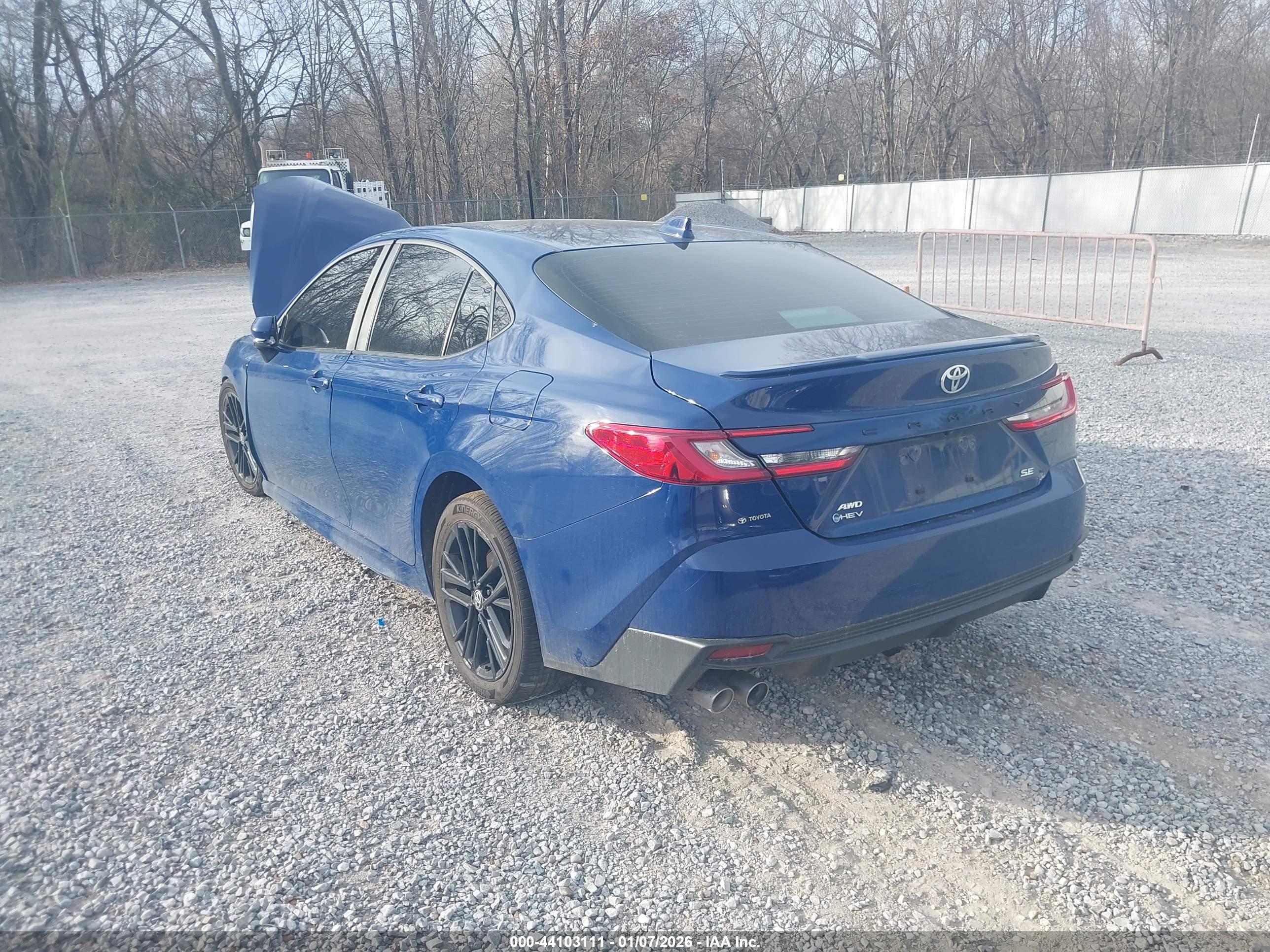TOYOTA CAMRY image 3