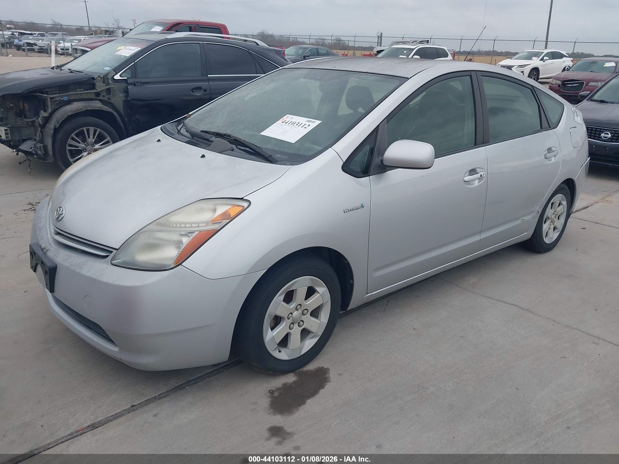 TOYOTA PRIUS image 2