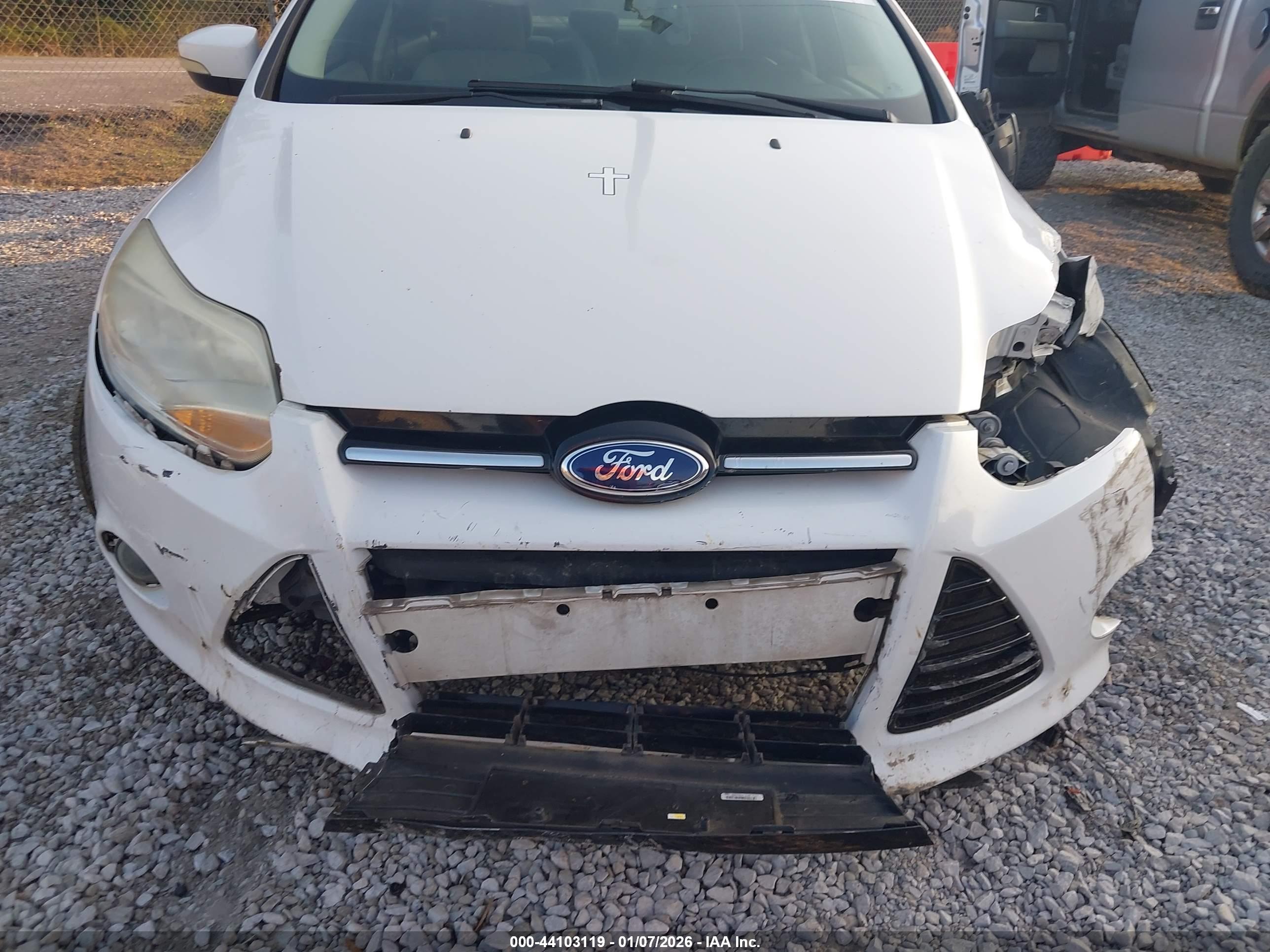 FORD FOCUS image 6