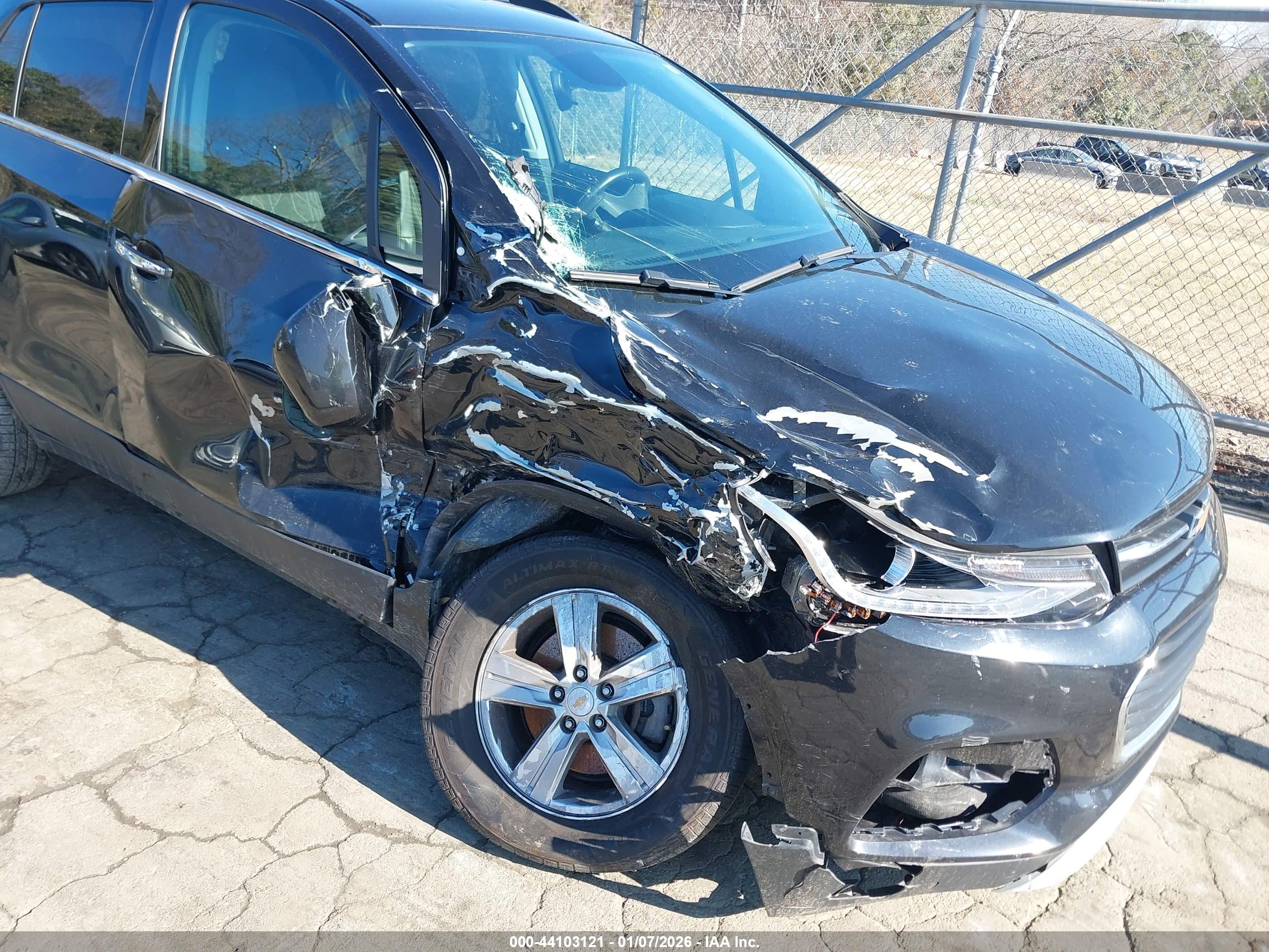 CHEVROLET TRAX image 6