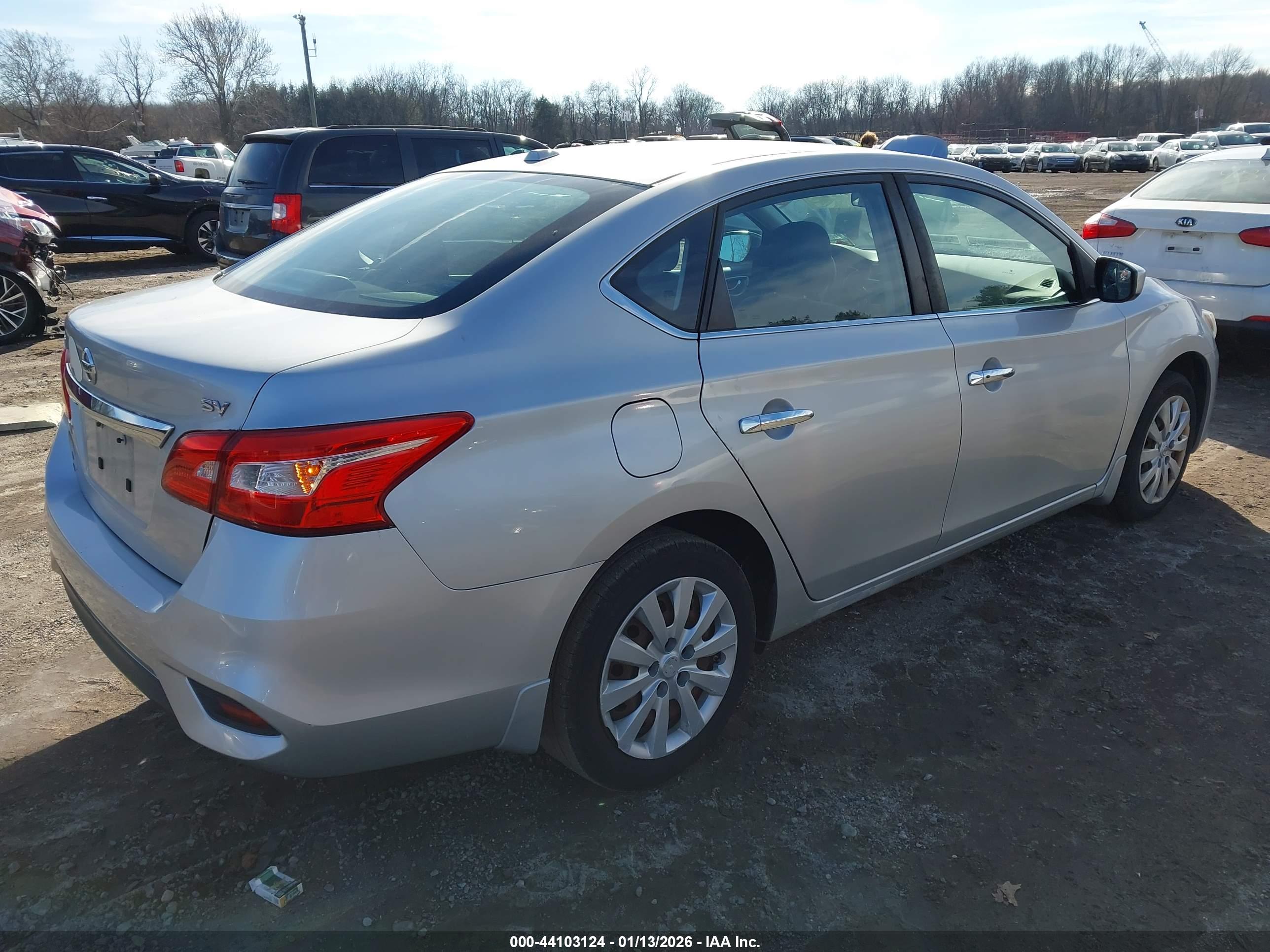 NISSAN SENTRA image 4