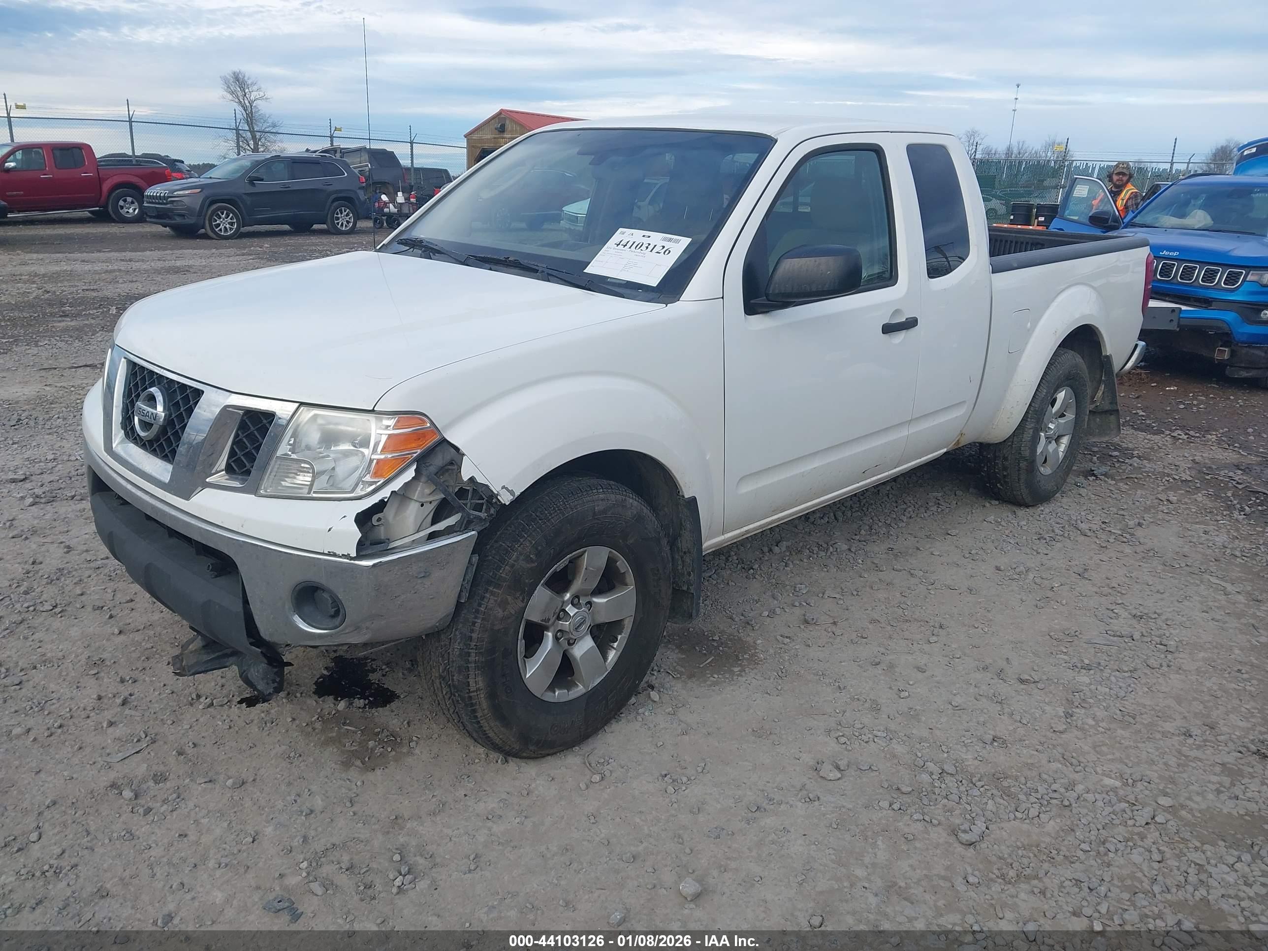 NISSAN FRONTIER image 2