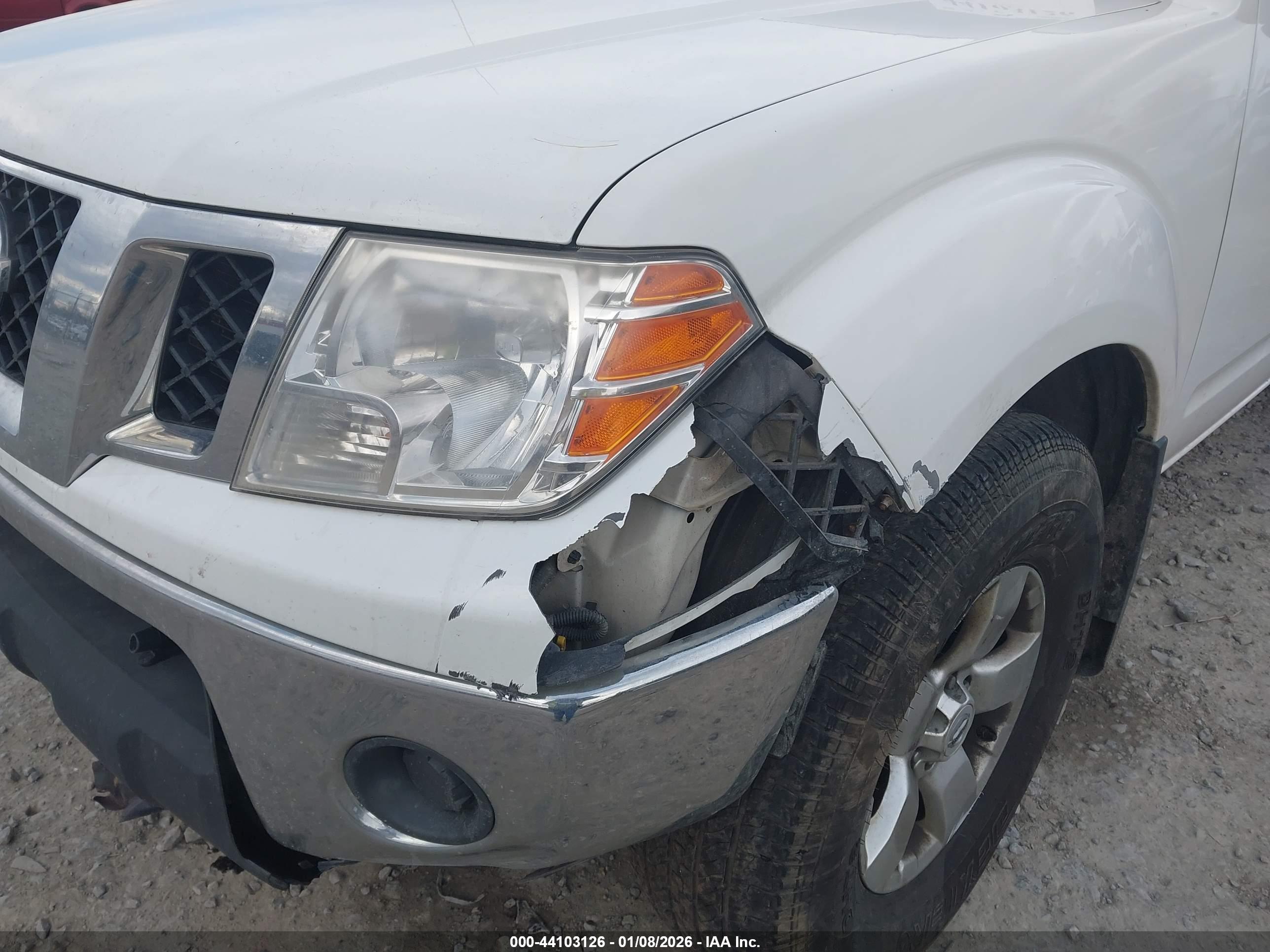 NISSAN FRONTIER image 6