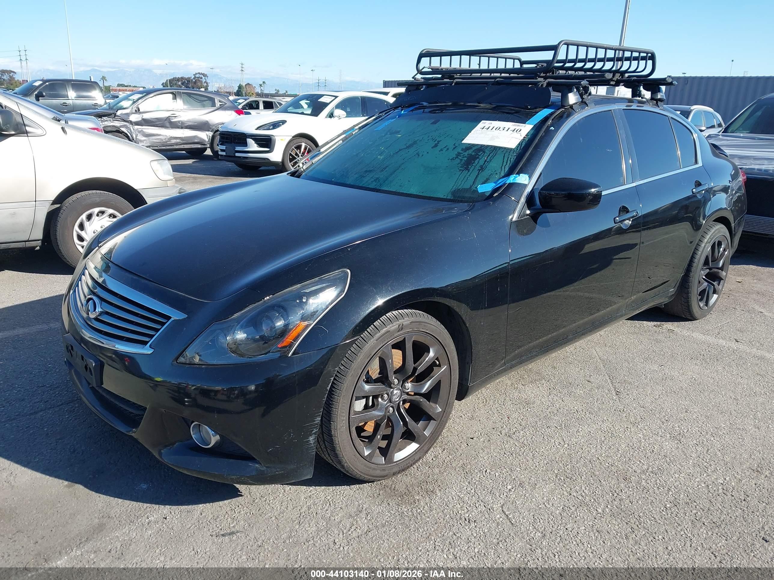INFINITI G37 image 2