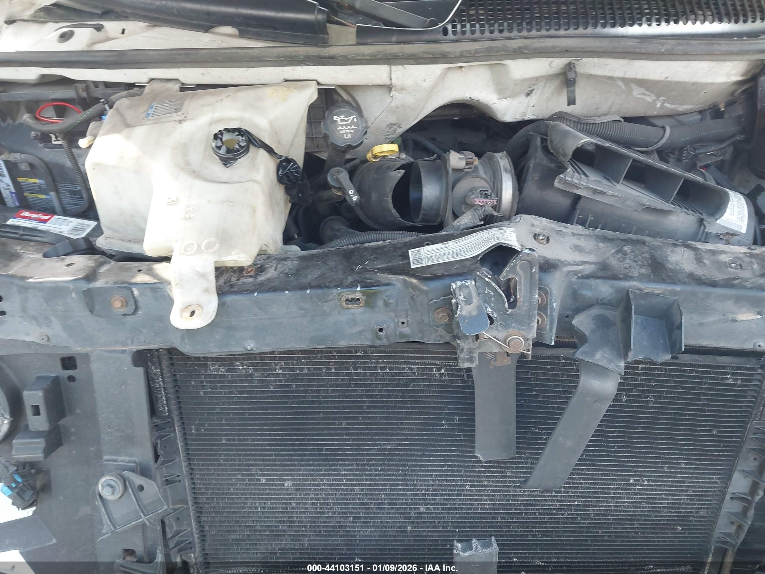 CHEVROLET EXPRESS image 10