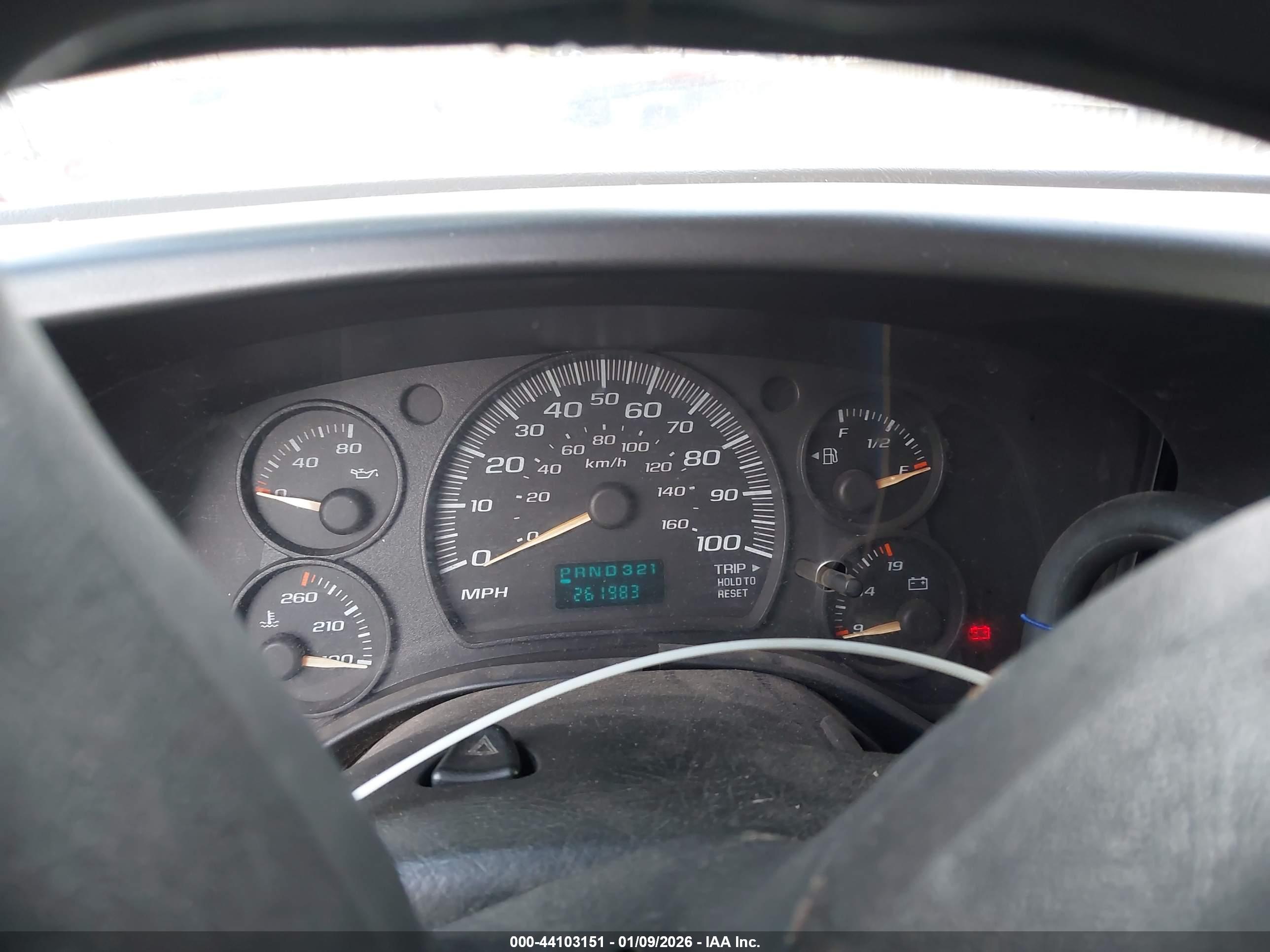 CHEVROLET EXPRESS image 7