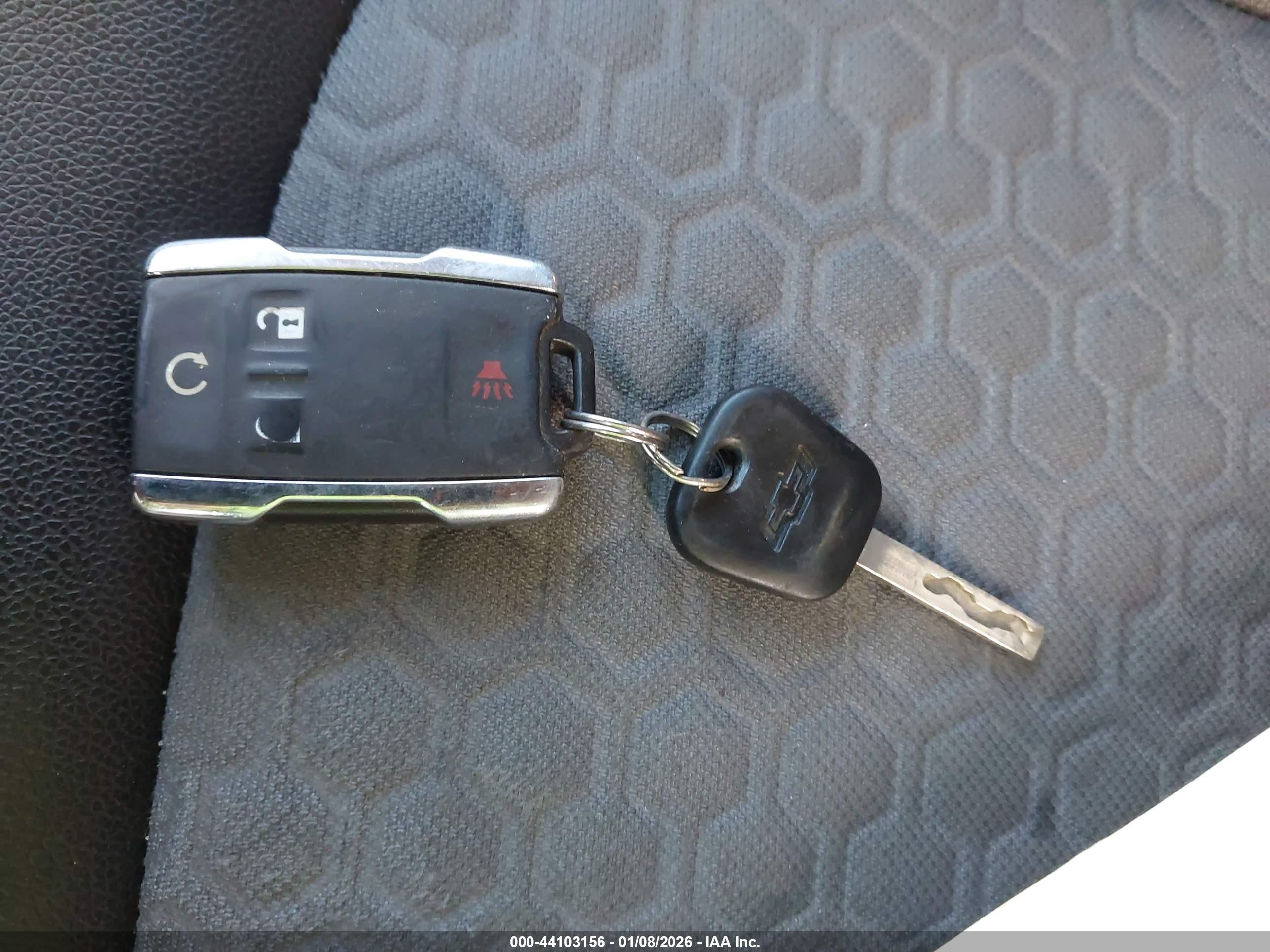 CHEVROLET COLORADO image 11