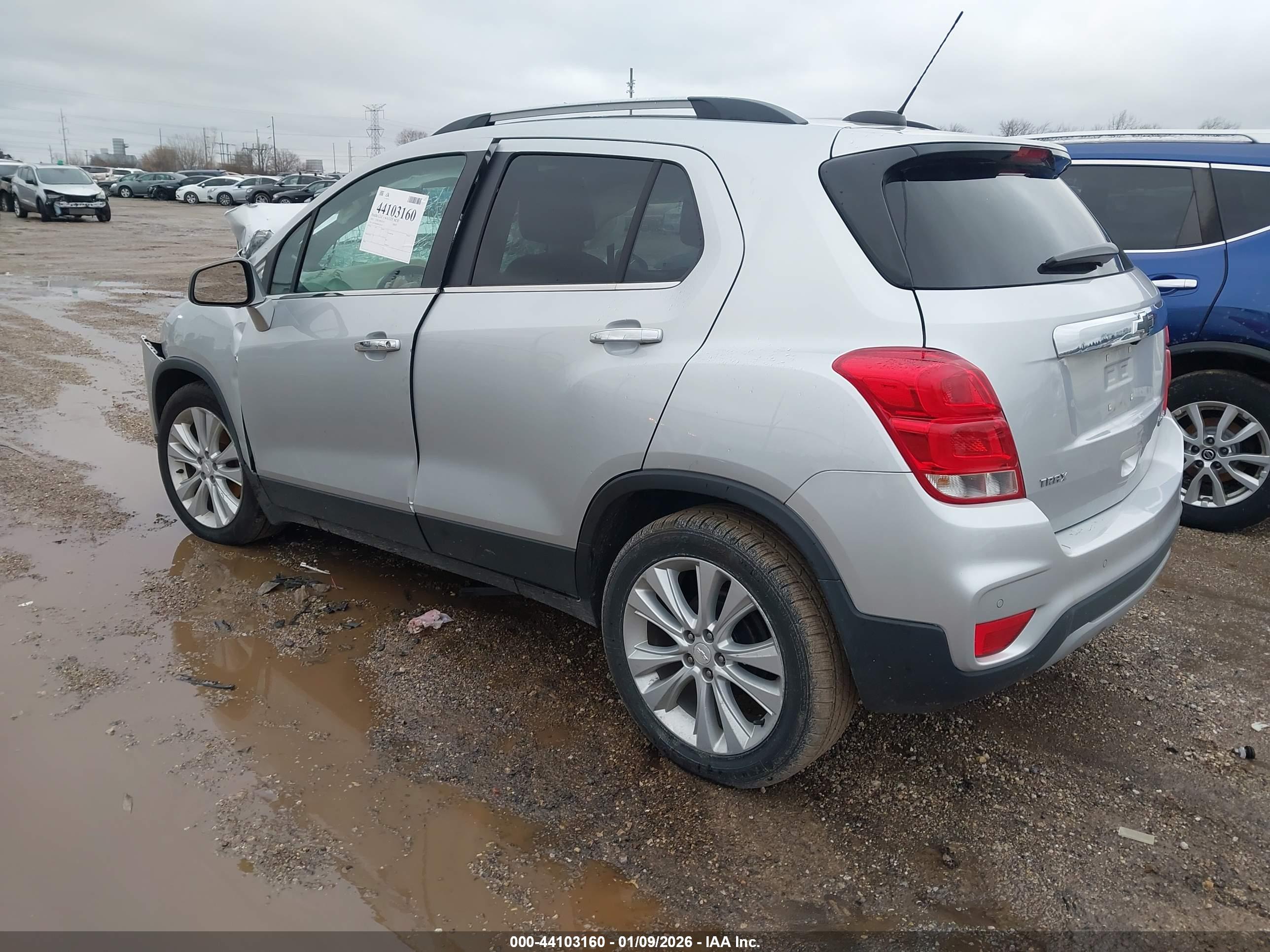 CHEVROLET TRAX image 3