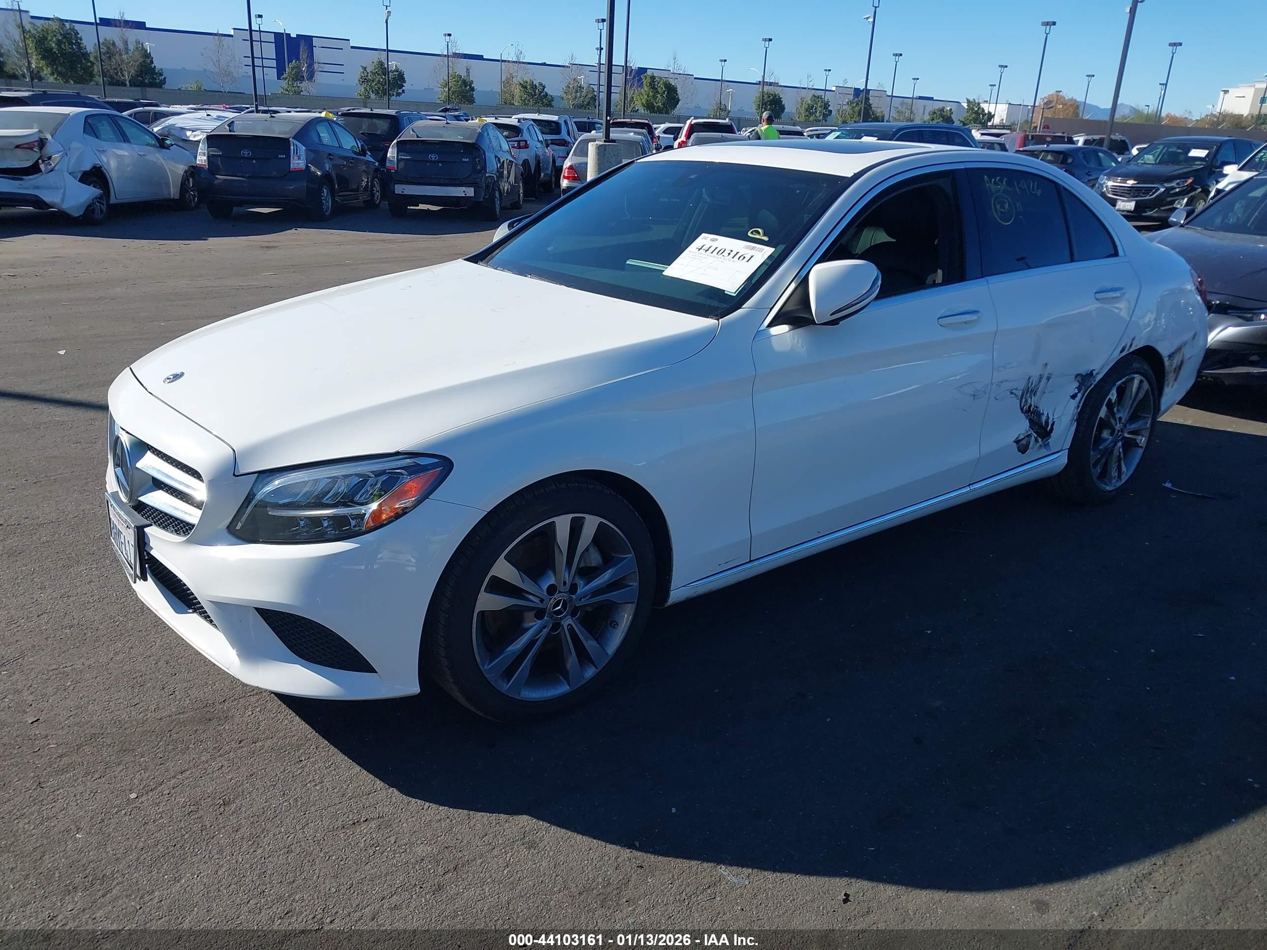 MERCEDES-BENZ C image 2