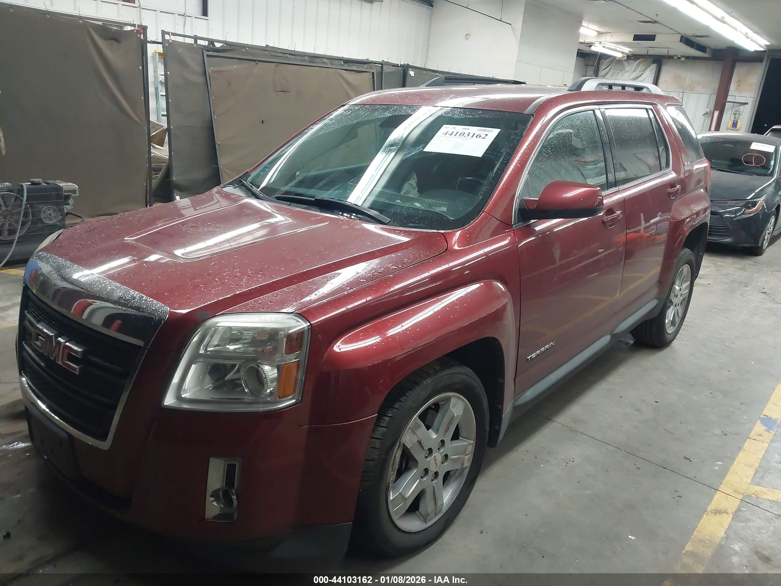 GMC TERRAIN image 2