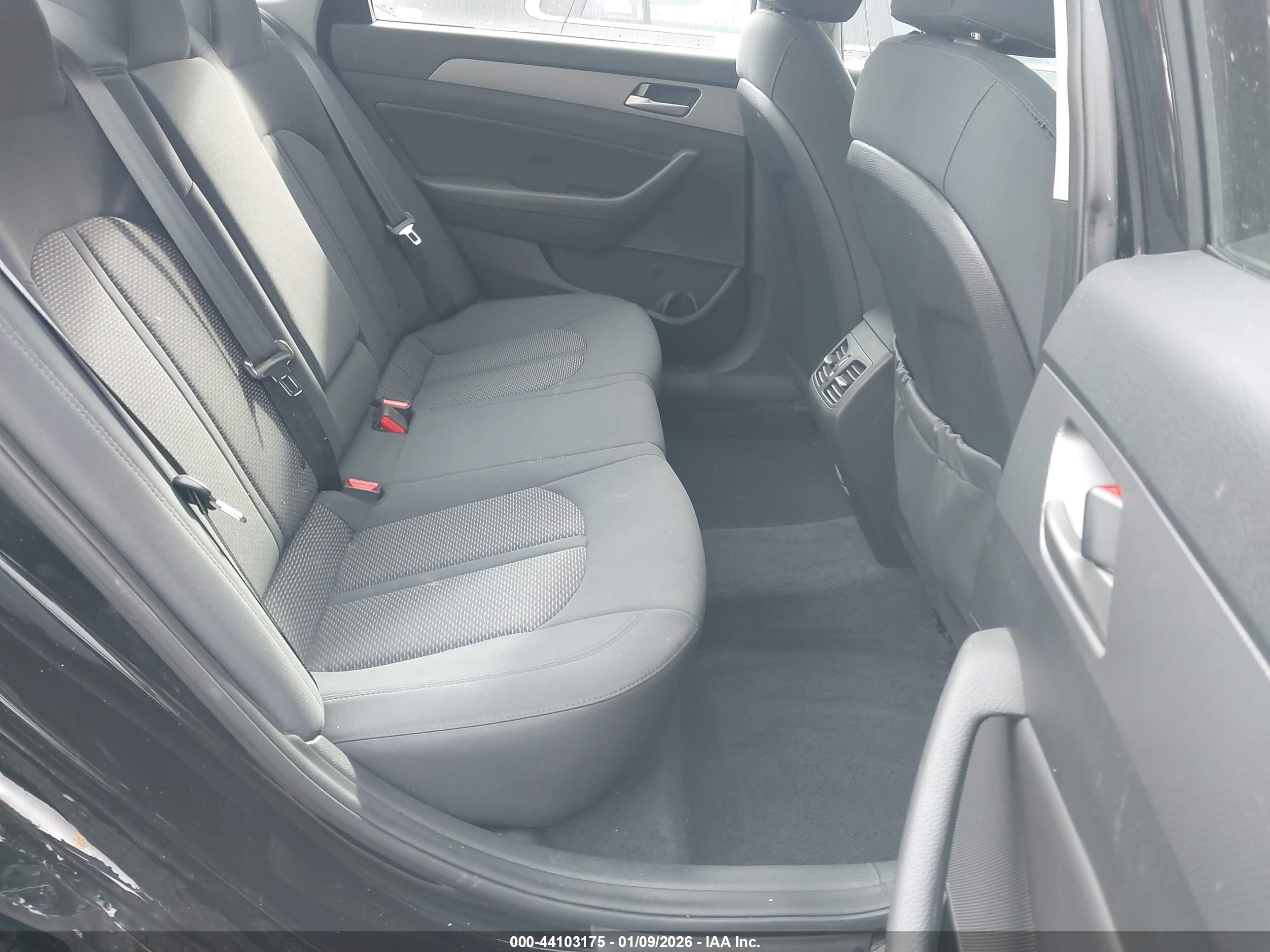 HYUNDAI SONATA image 8