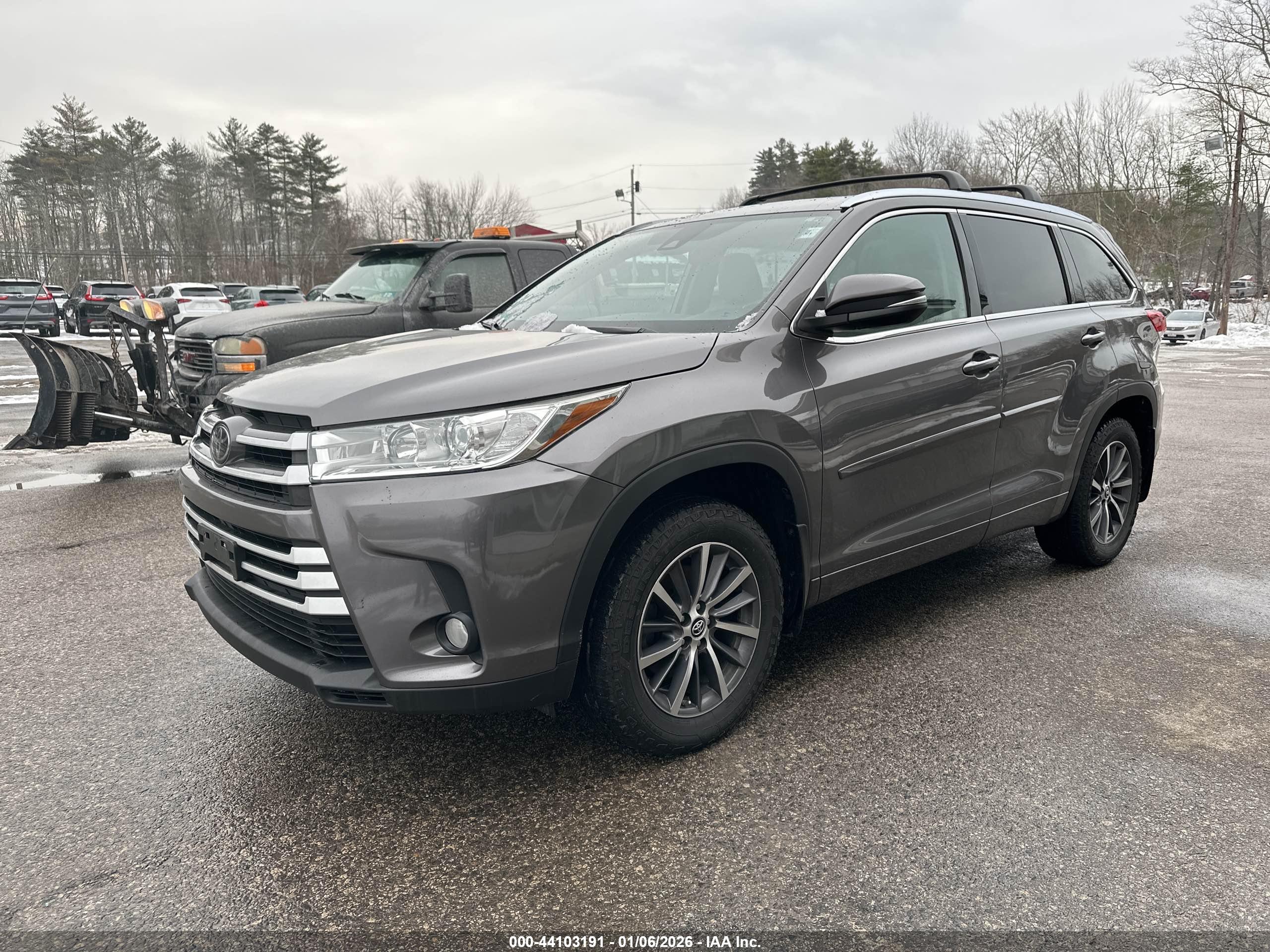 TOYOTA HIGHLANDER image 2