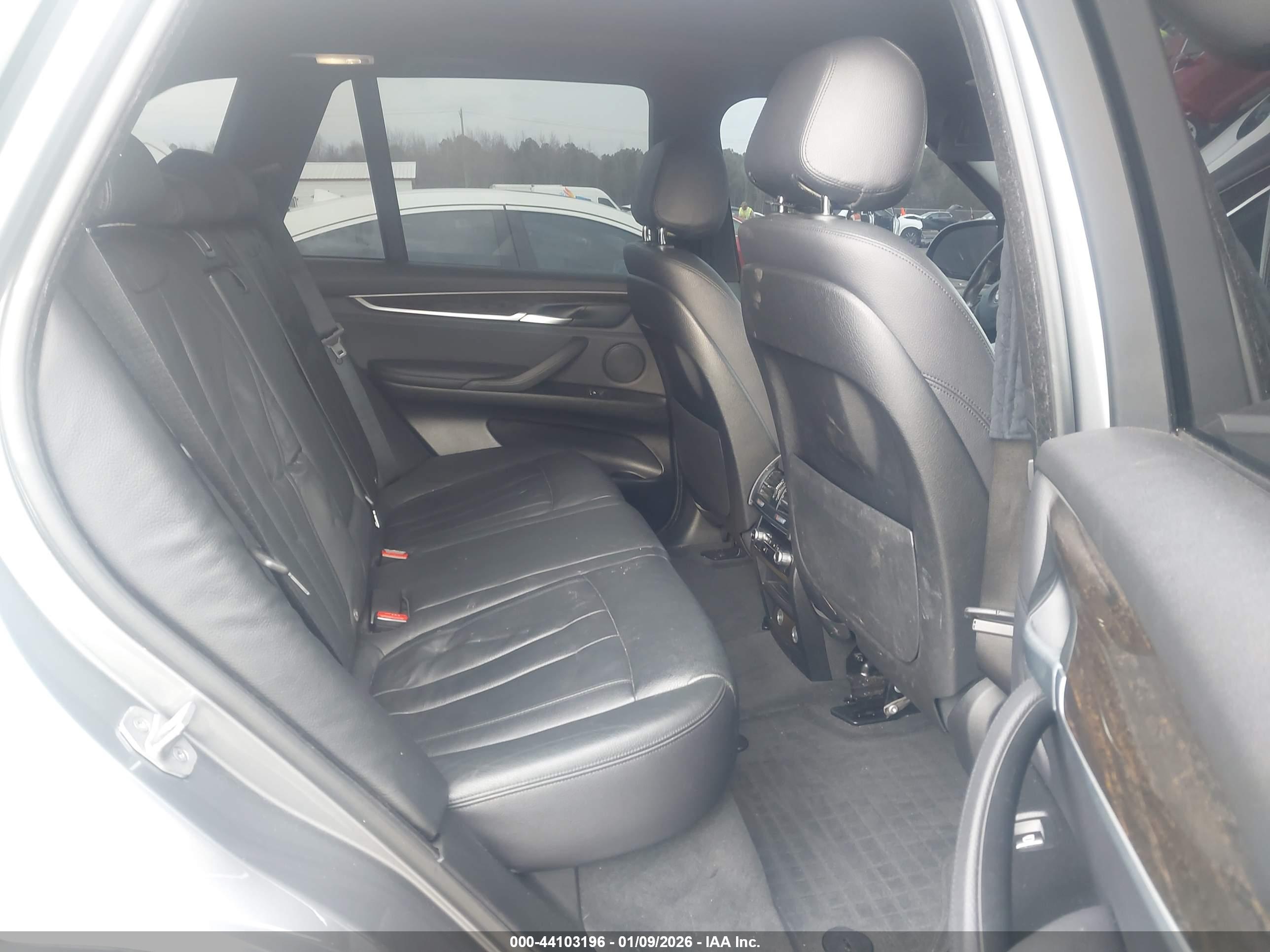 BMW X5 image 8