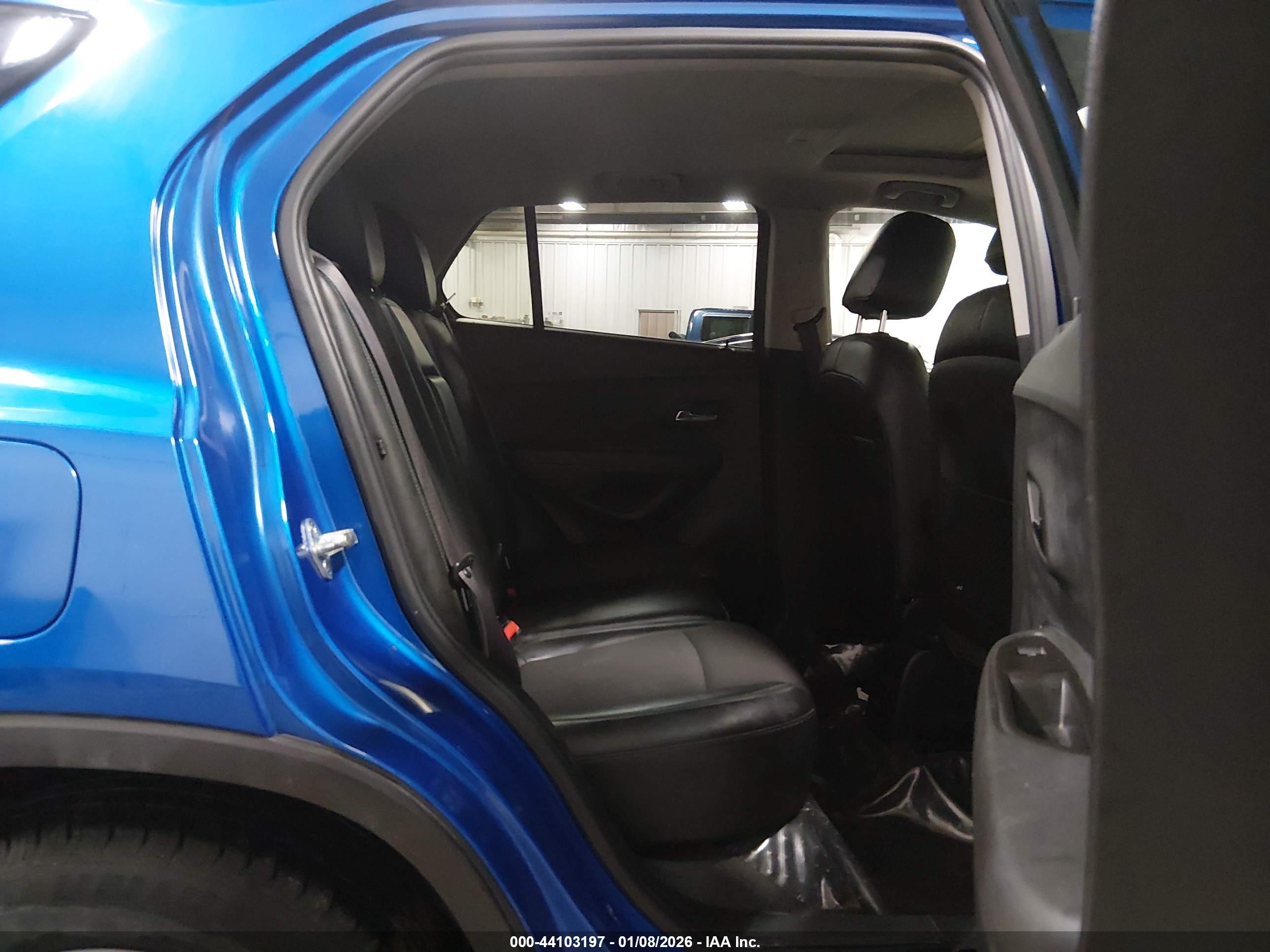 CHEVROLET TRAX image 8