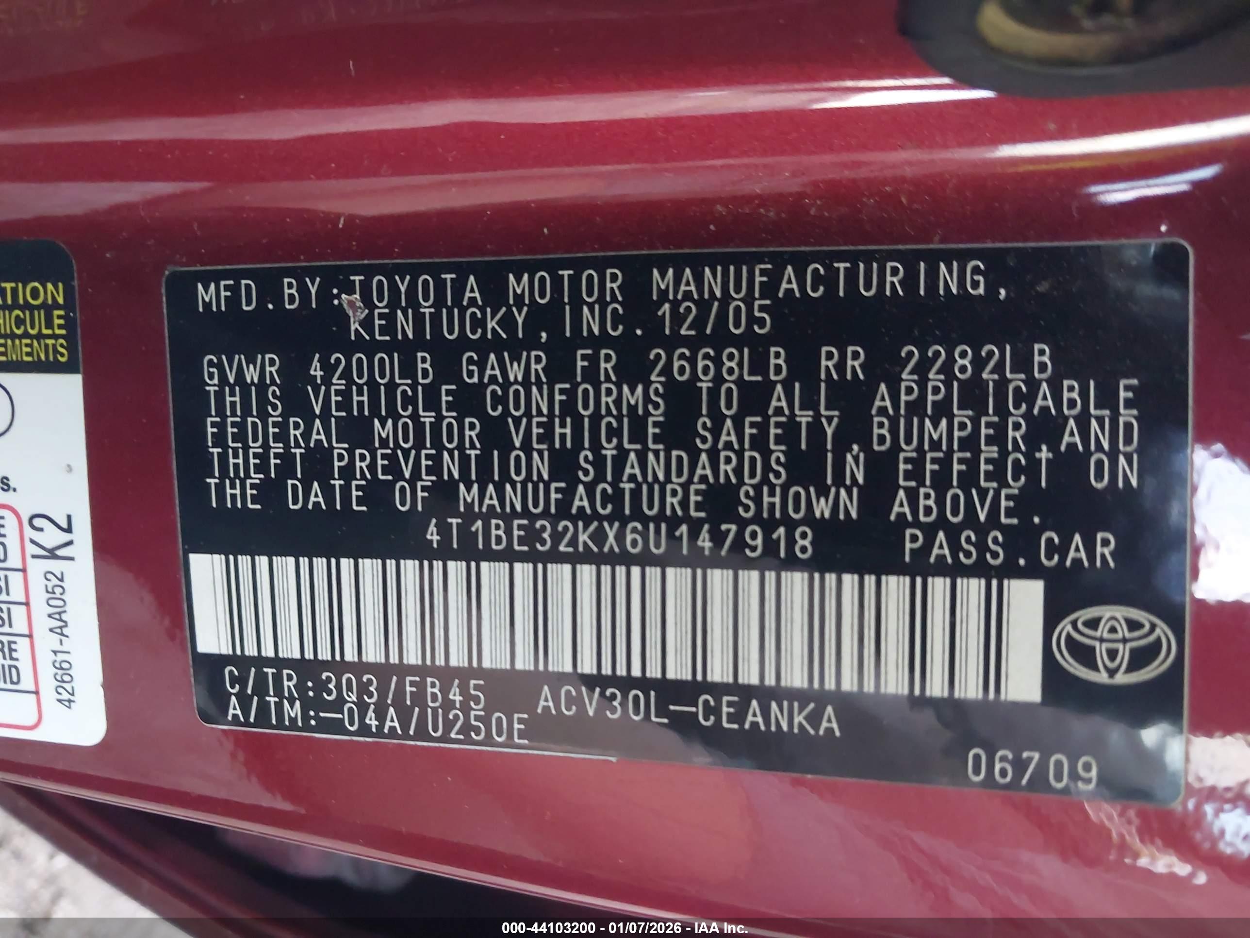 TOYOTA CAMRY image 9